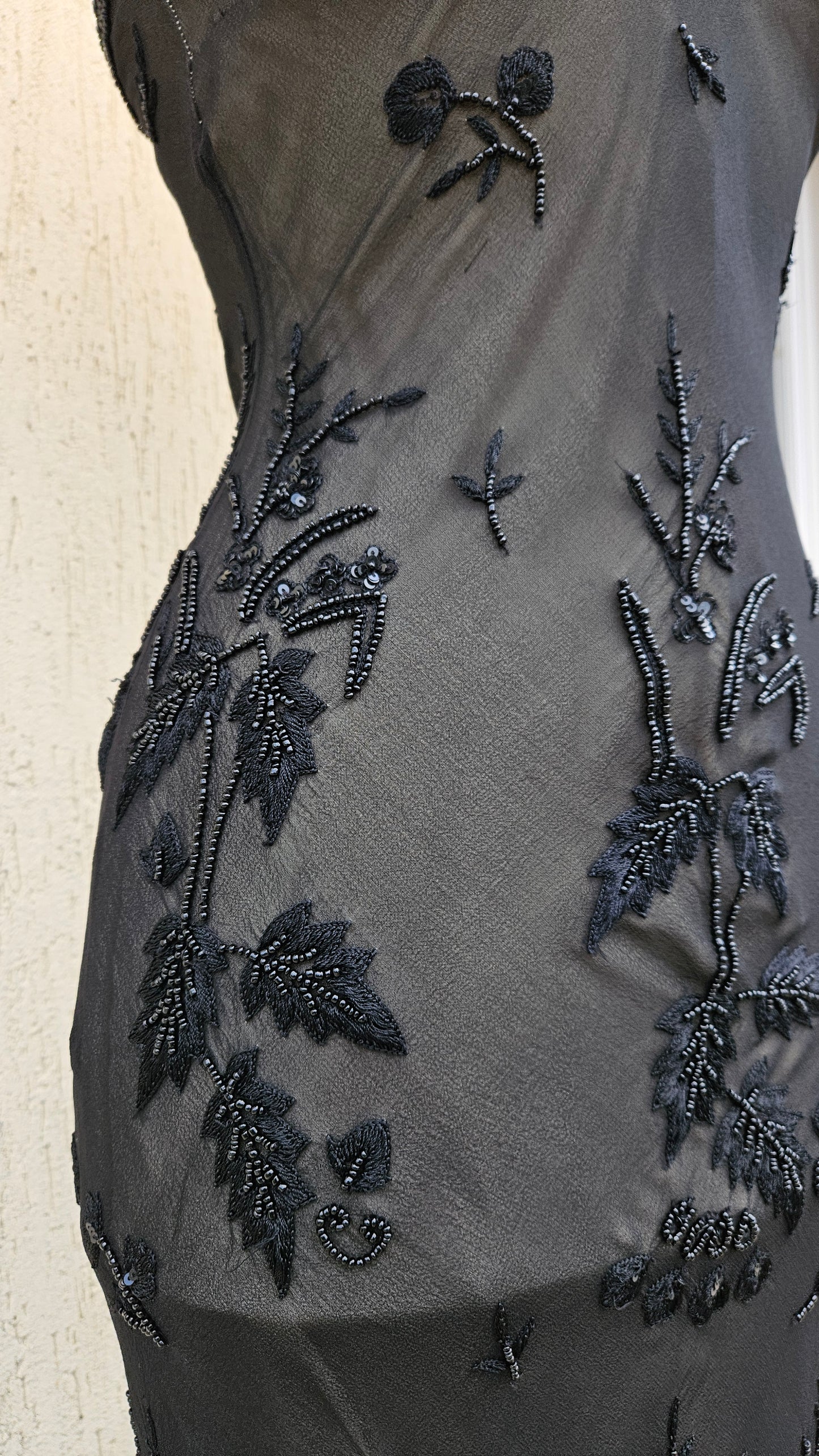 Robe en soie brodée Aftershock