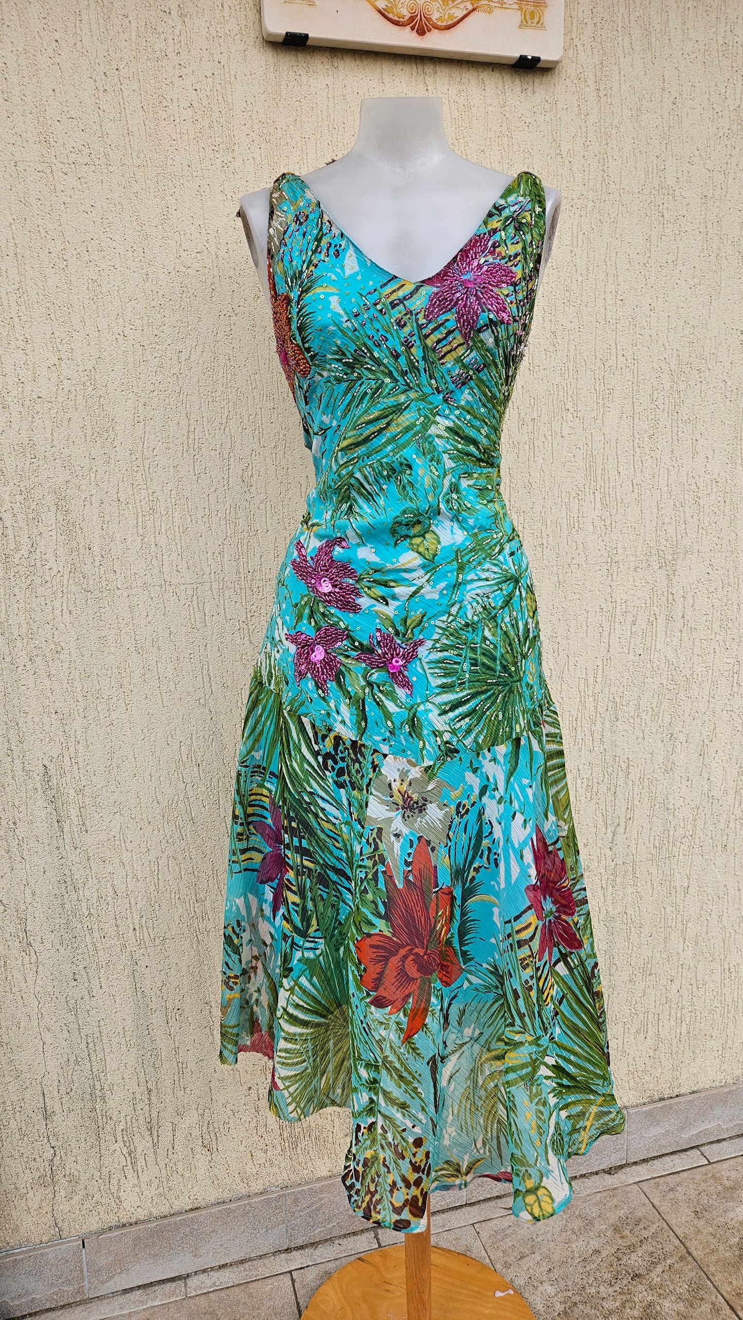 Robe en voile floral brodé