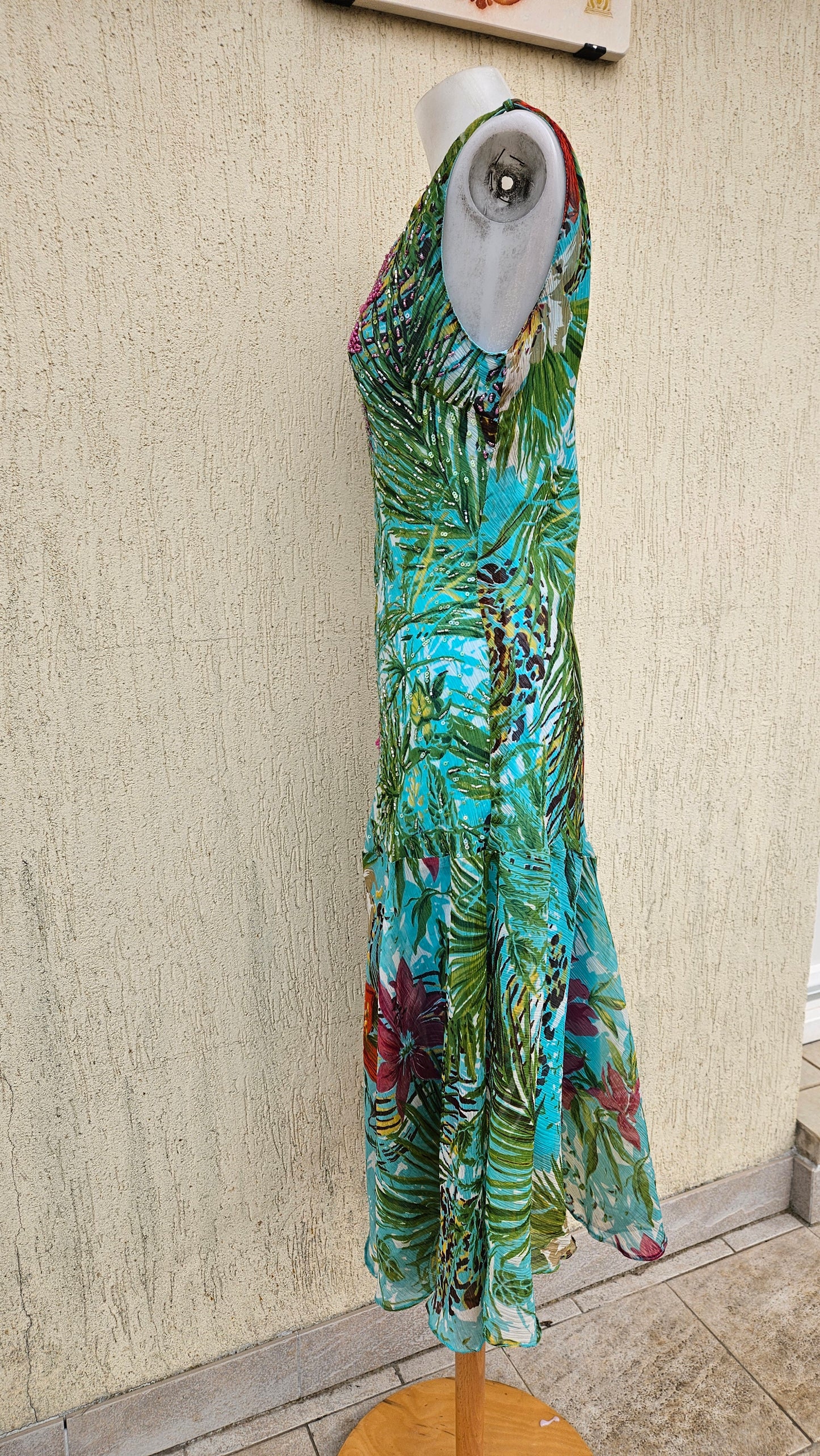 Robe en voile floral brodé