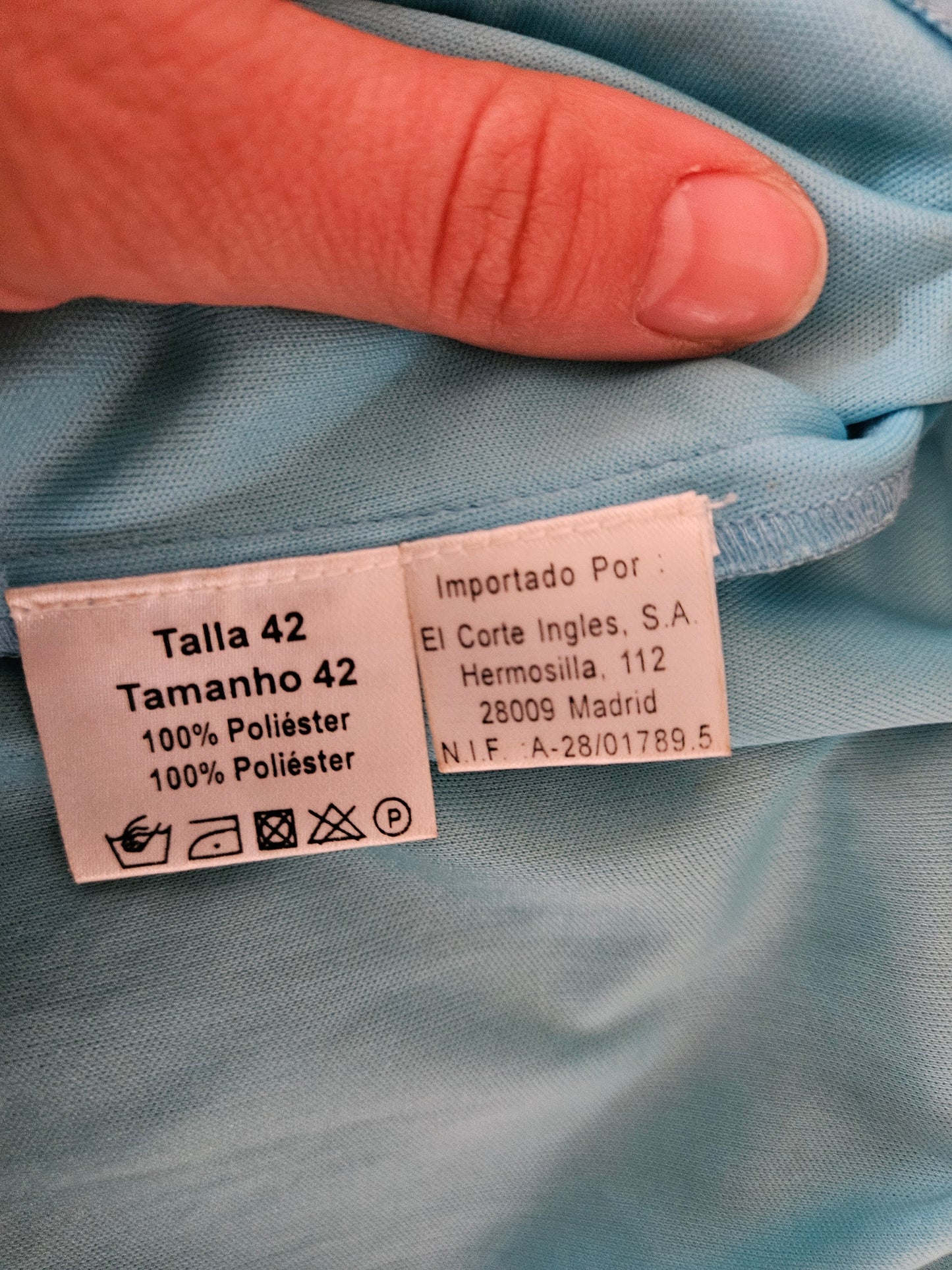 Robe en voile floral brodé