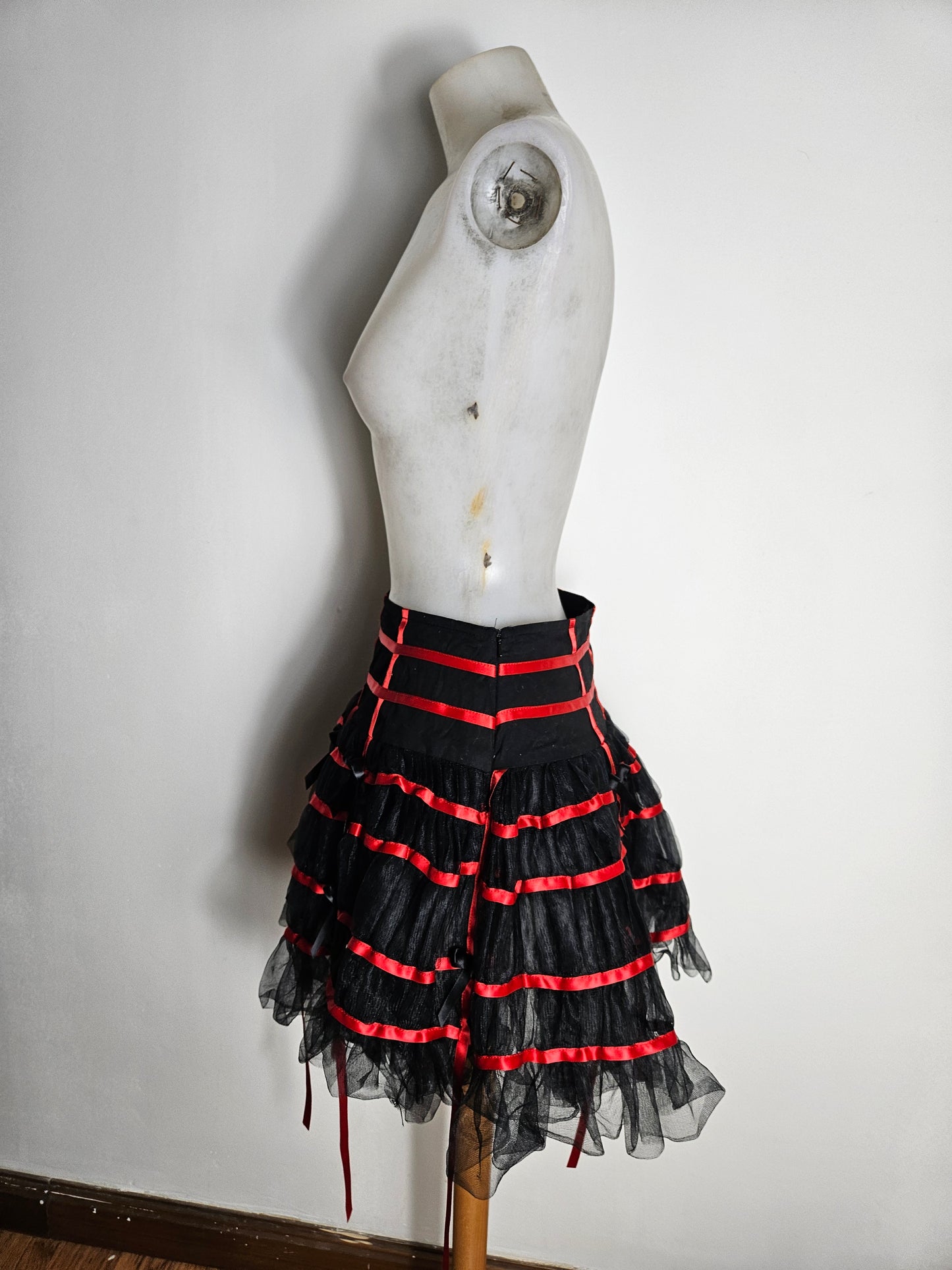 Hell Bunny black and red skirt