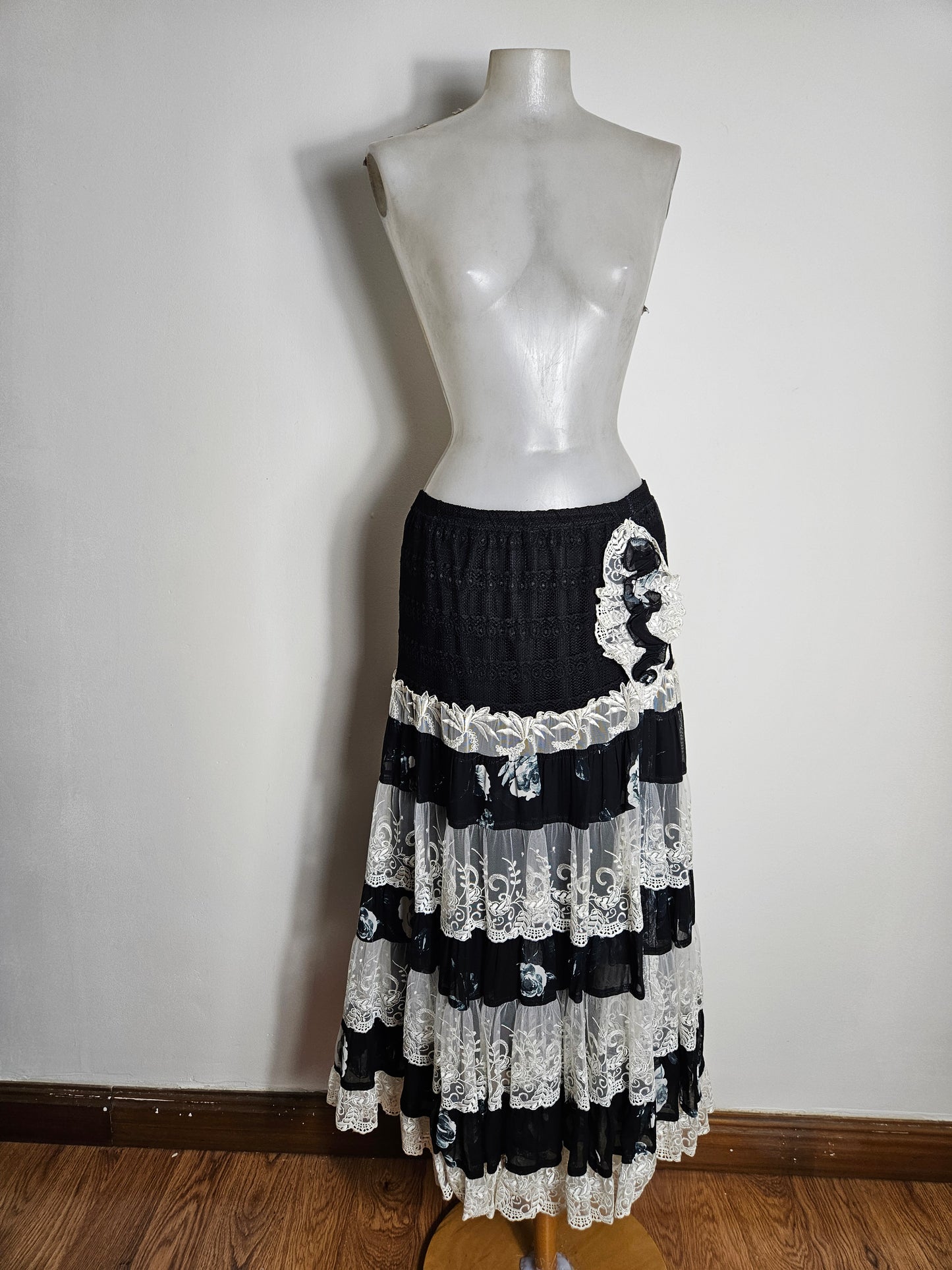 Black and white ruffled skirt