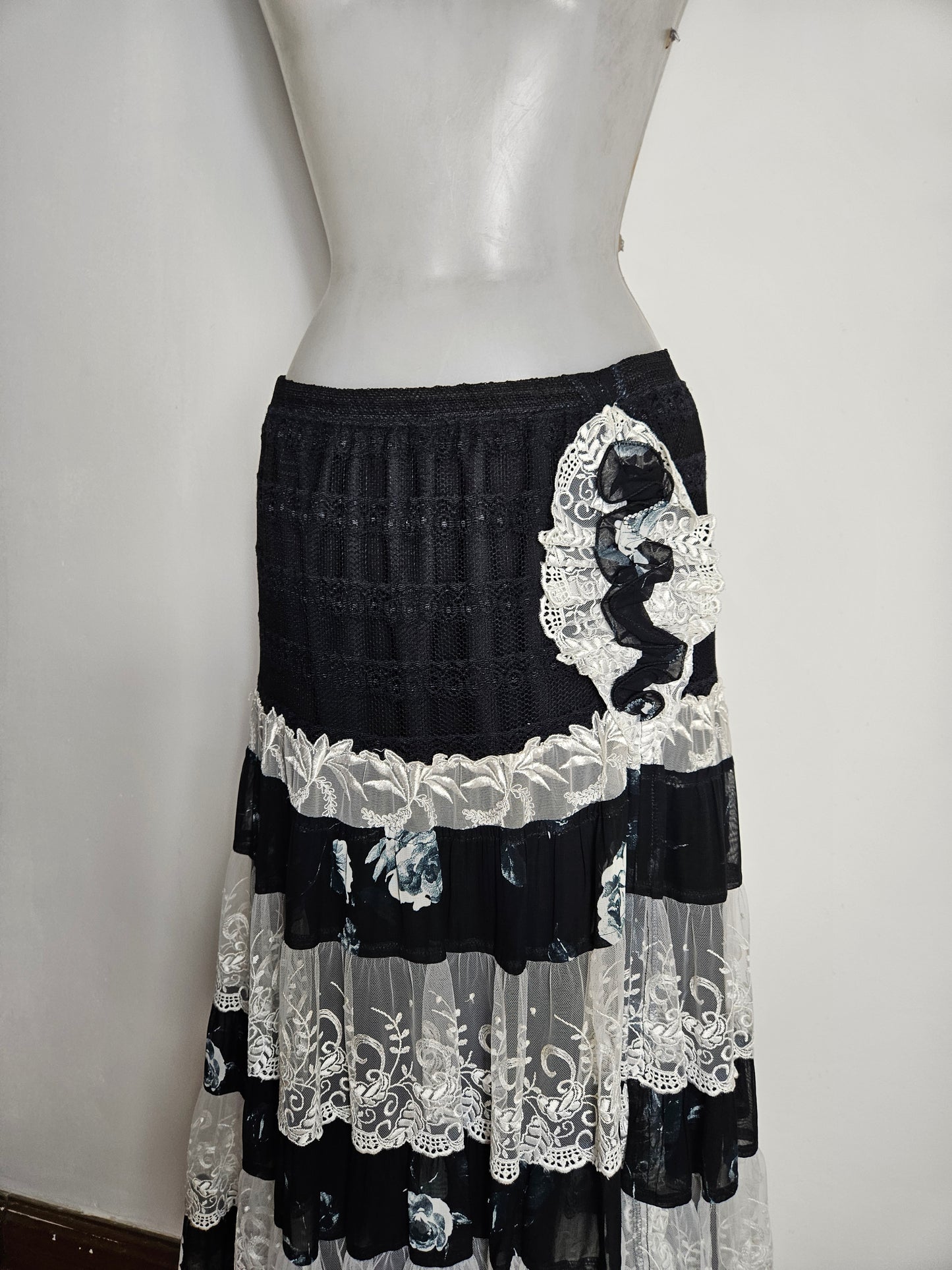 Black and white ruffled skirt