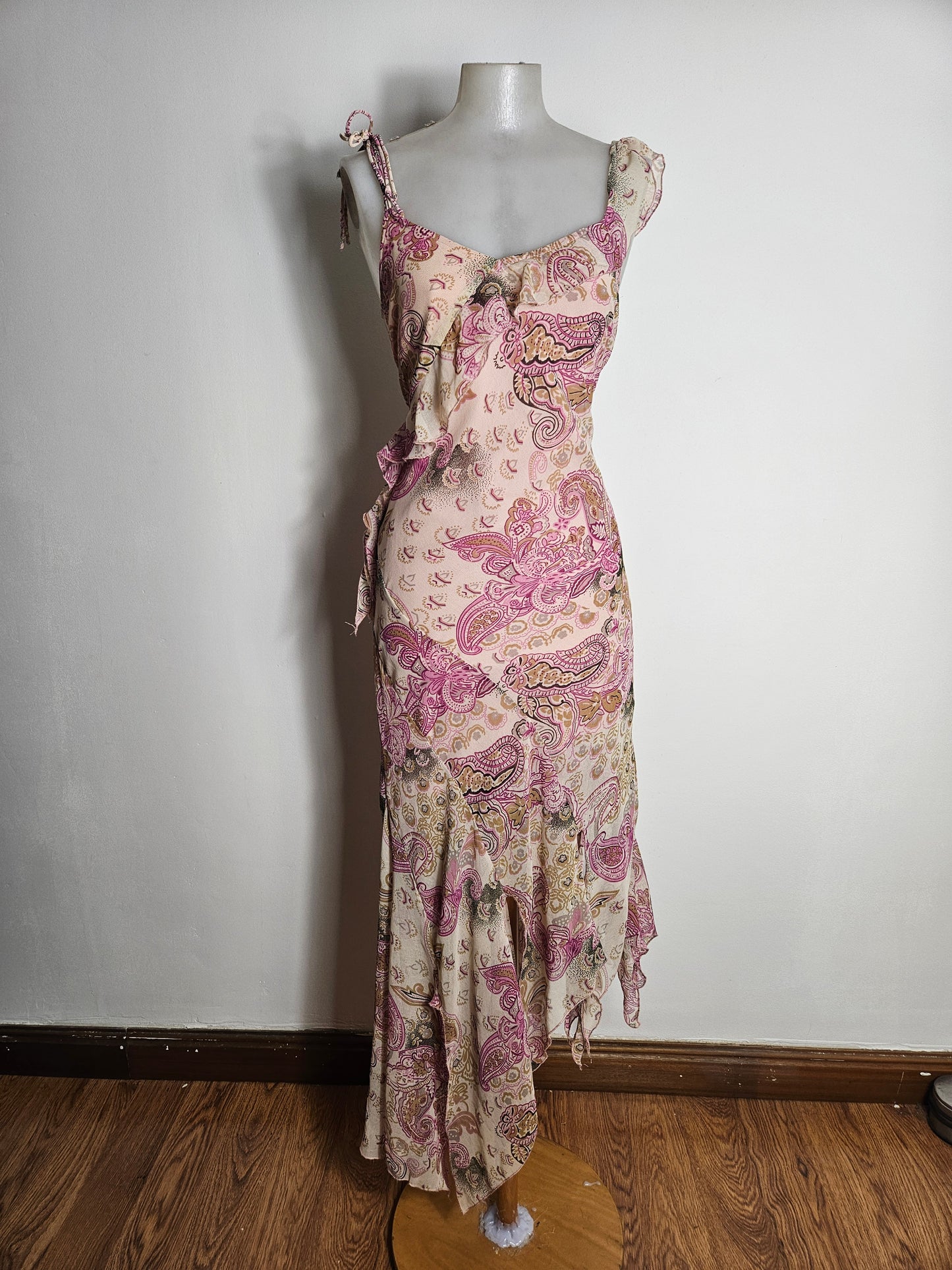 Robe en voile fleurie rose