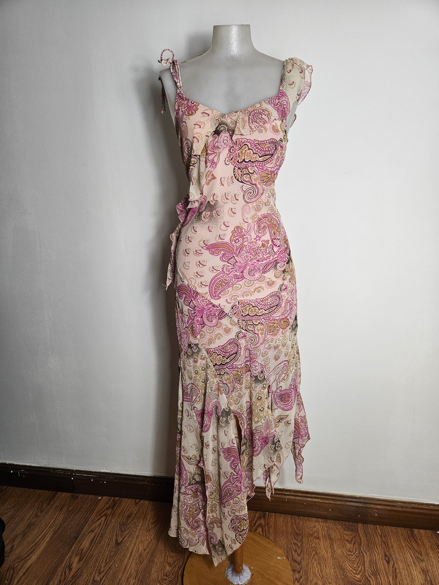 Robe en voile fleurie rose