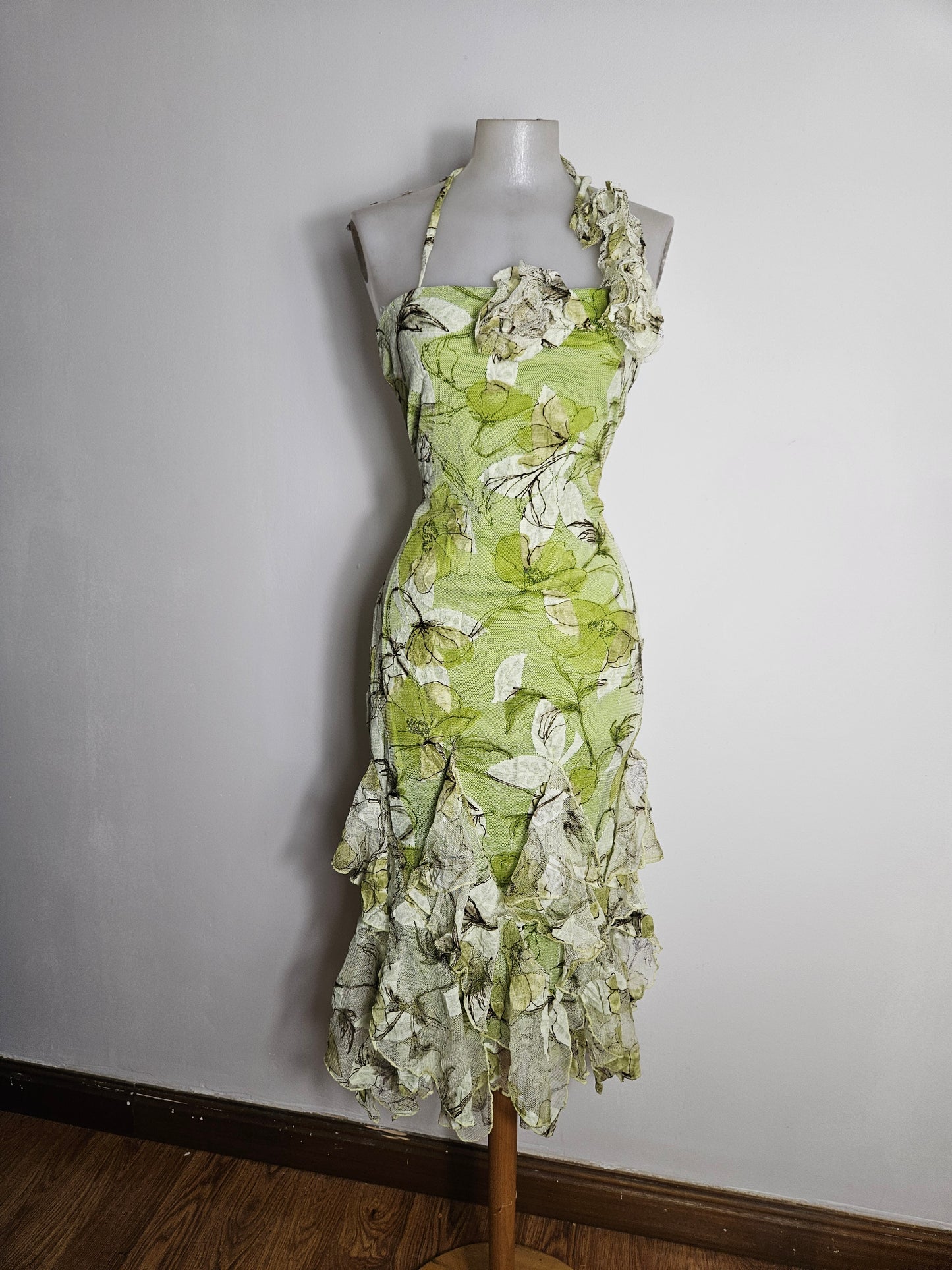 Vestido de encaje en tonos verdes