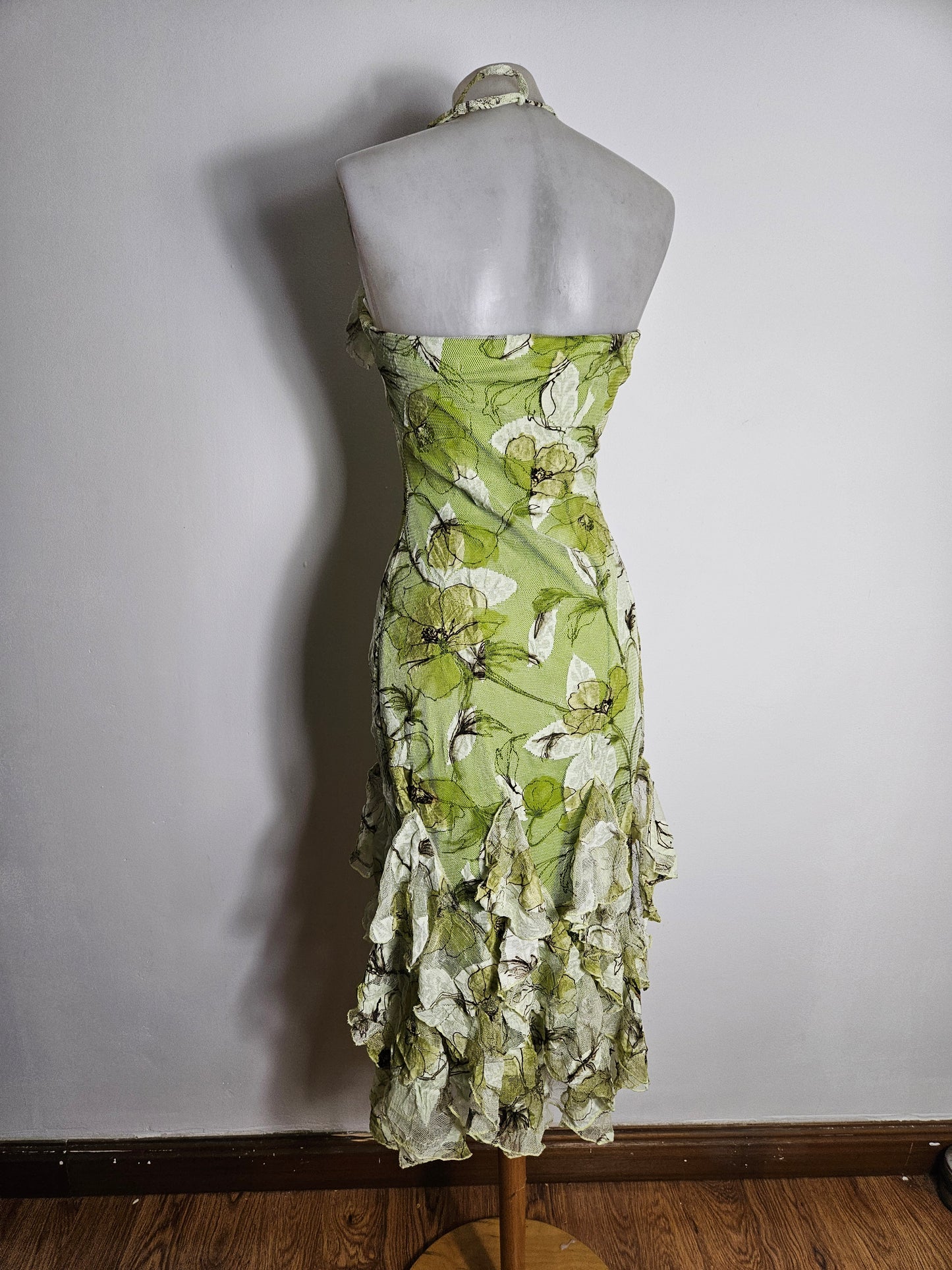 Vestido de encaje en tonos verdes