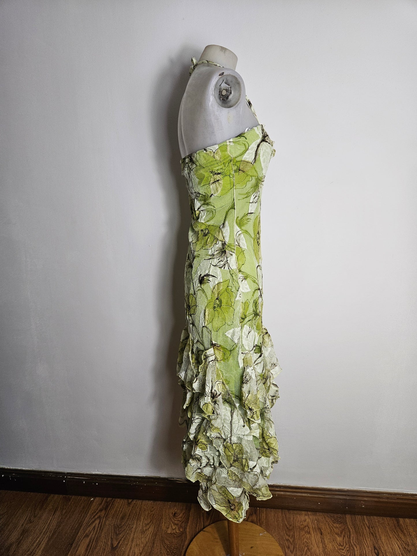 Vestido de encaje en tonos verdes