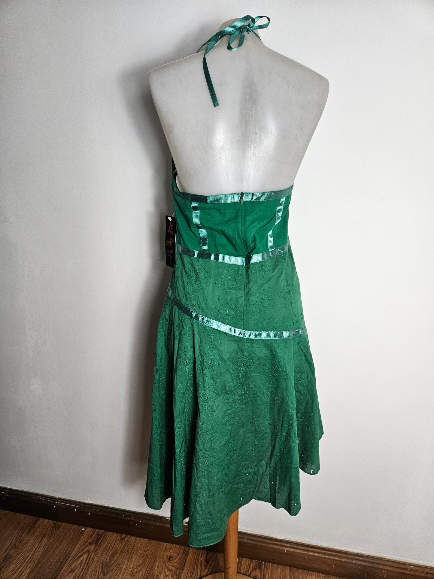 Robe dos nu verte