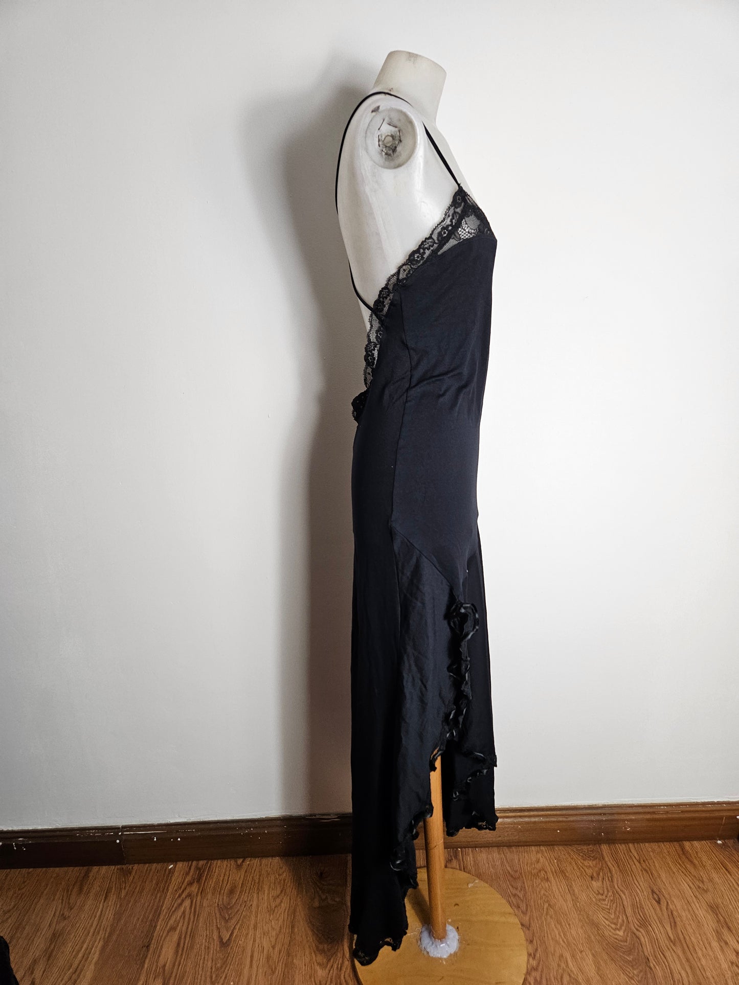 Vestido largo negro con espalda descubierta