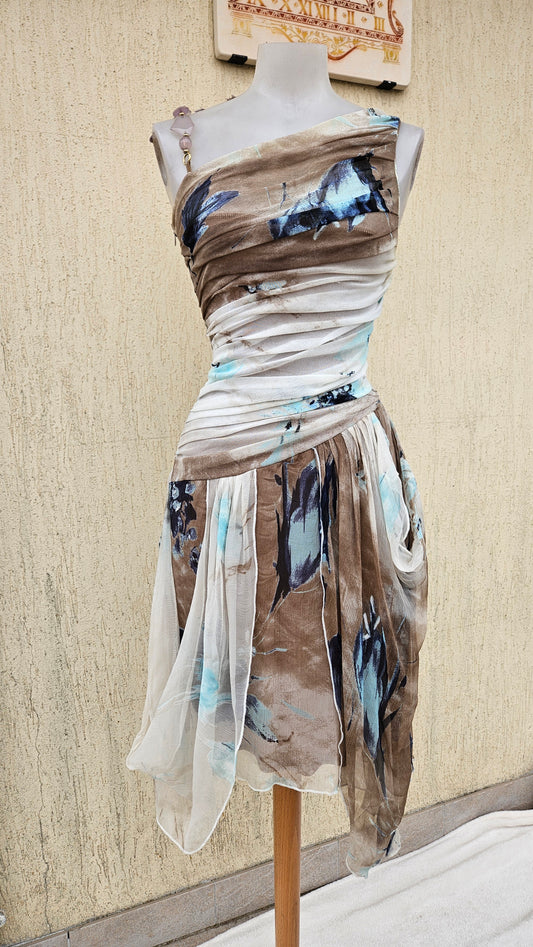 Robe asymétrique motif abstrait
