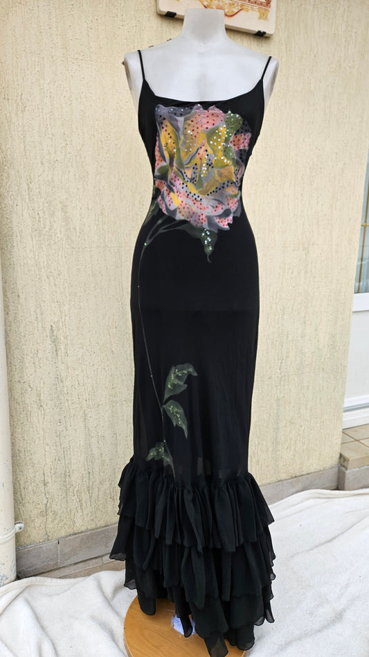 Robe en voile détails fleurs et broderies