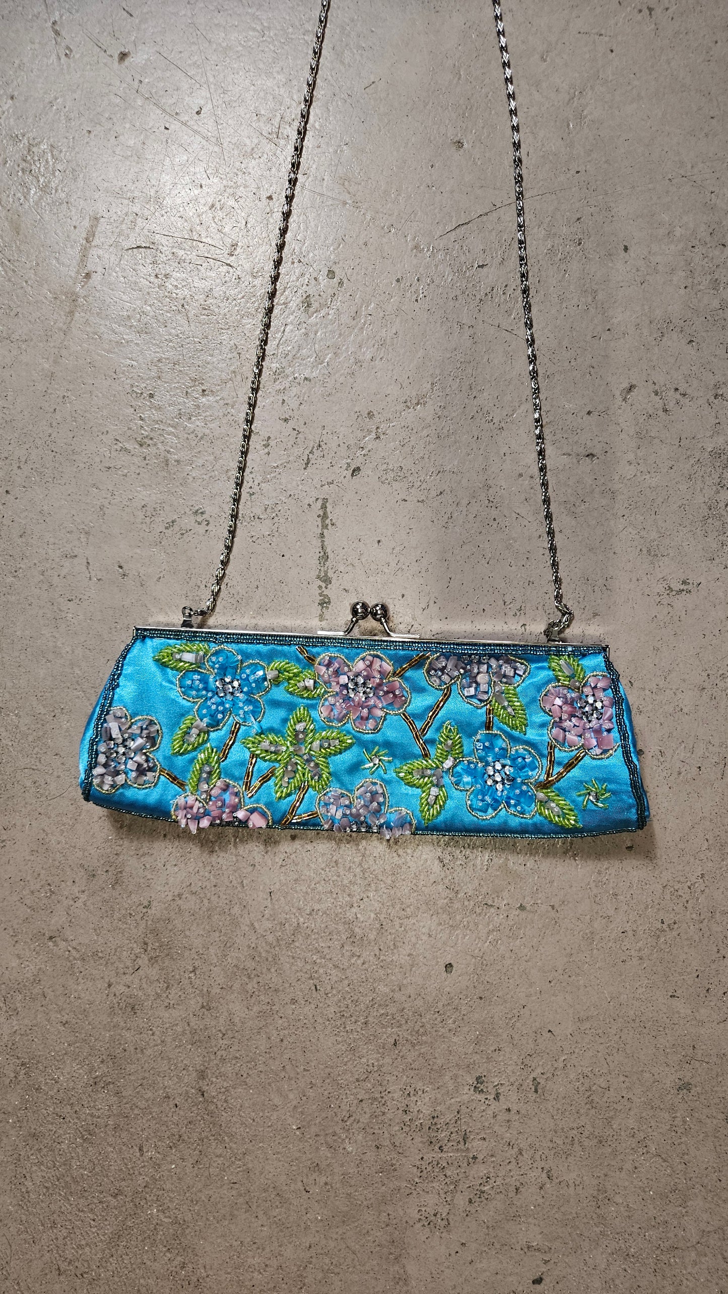 Petit sac brodé bleu