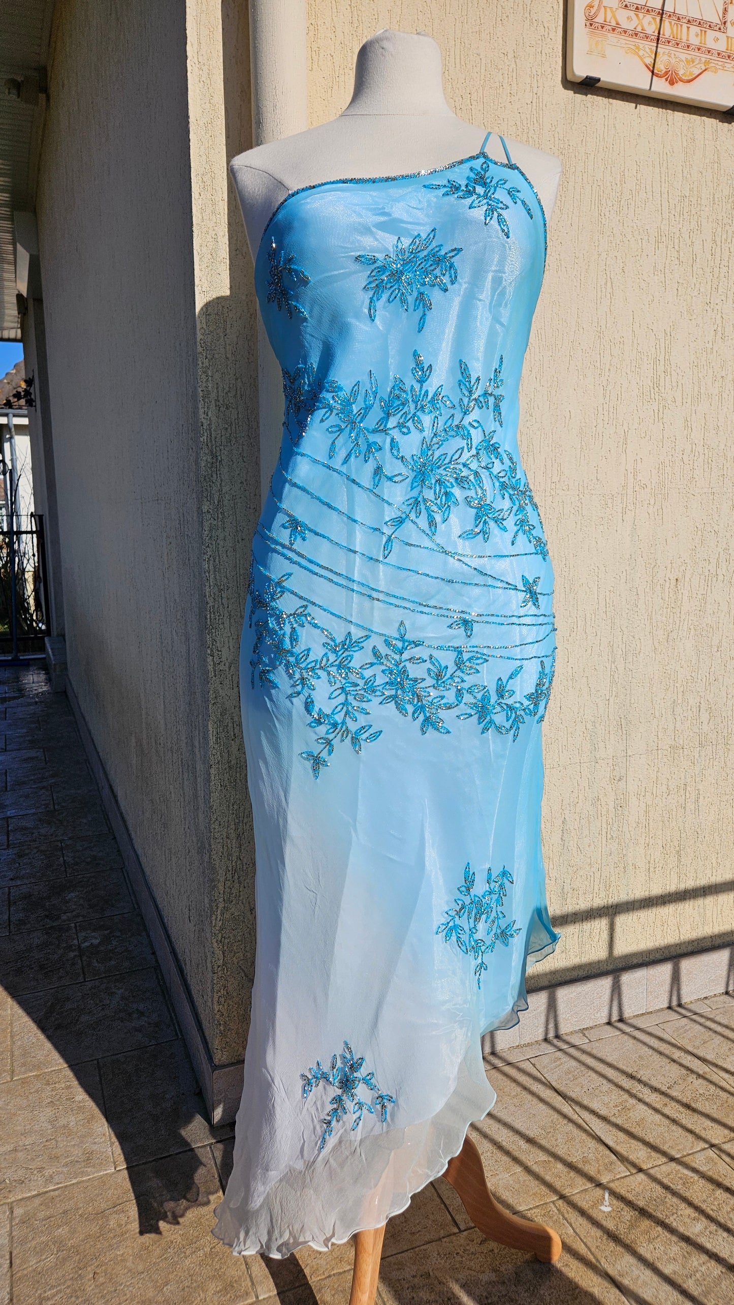 Maxi dress in embroidered silk with blue tones