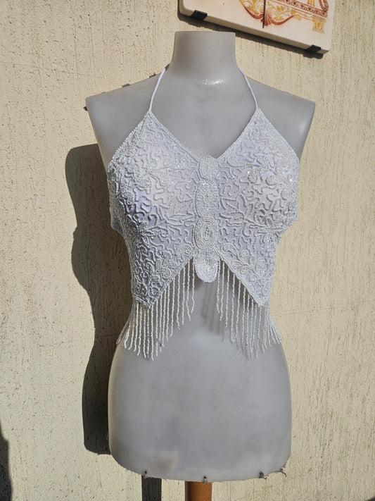 Haut dos nu papillon blanc perles et sequins