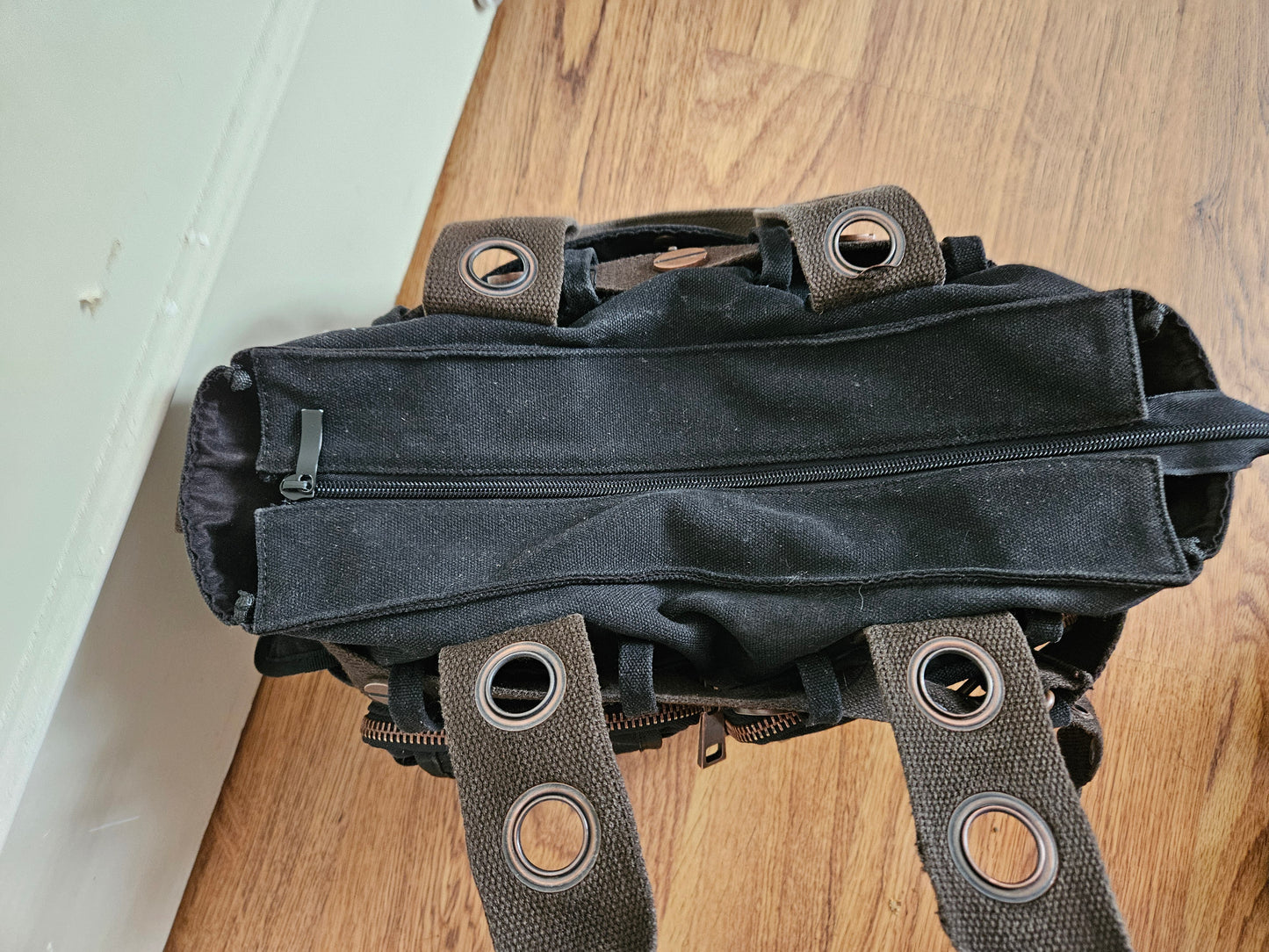 Sac à main multipoche BANNED