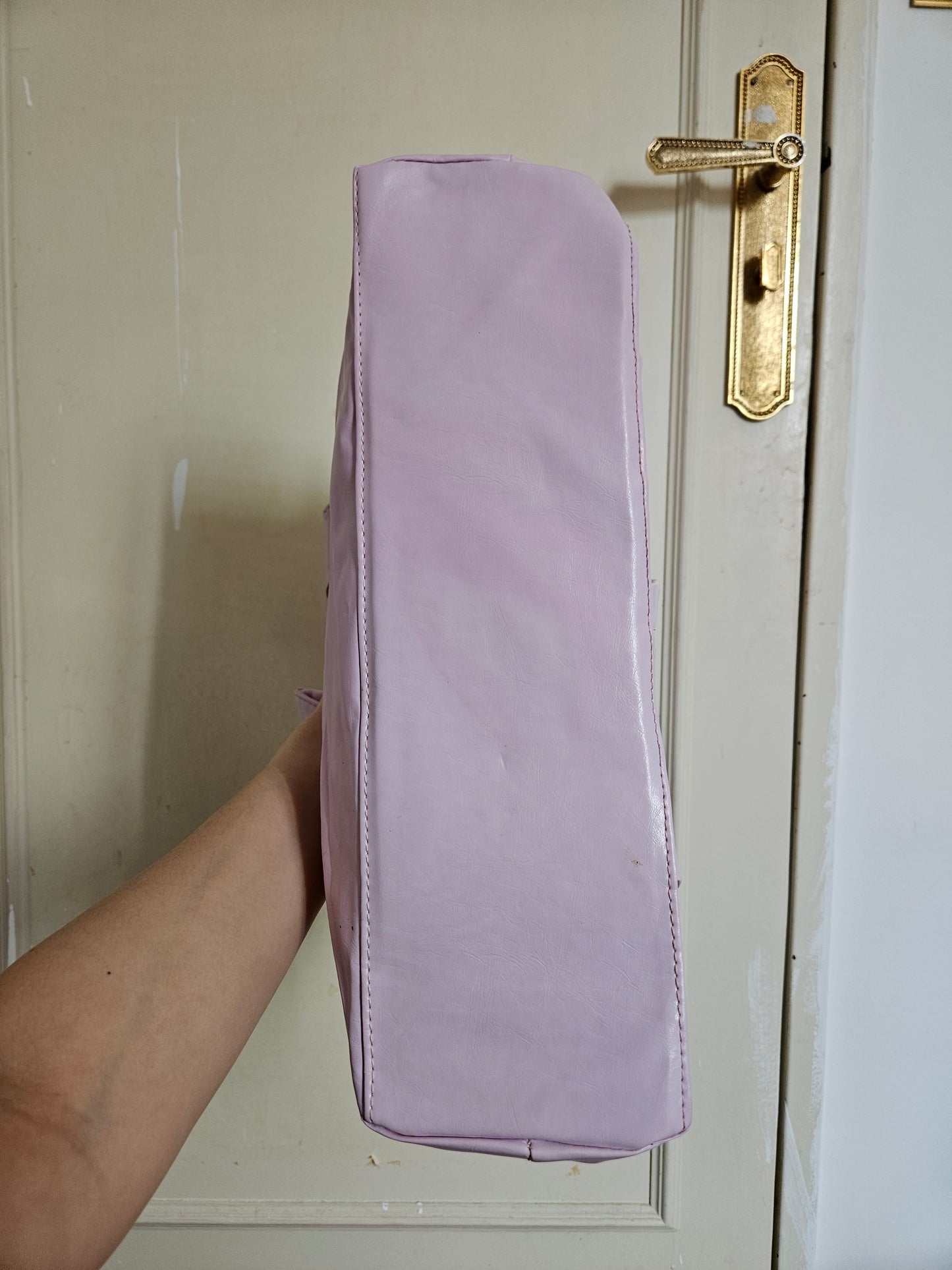 Sac en similicuir rose à boucle