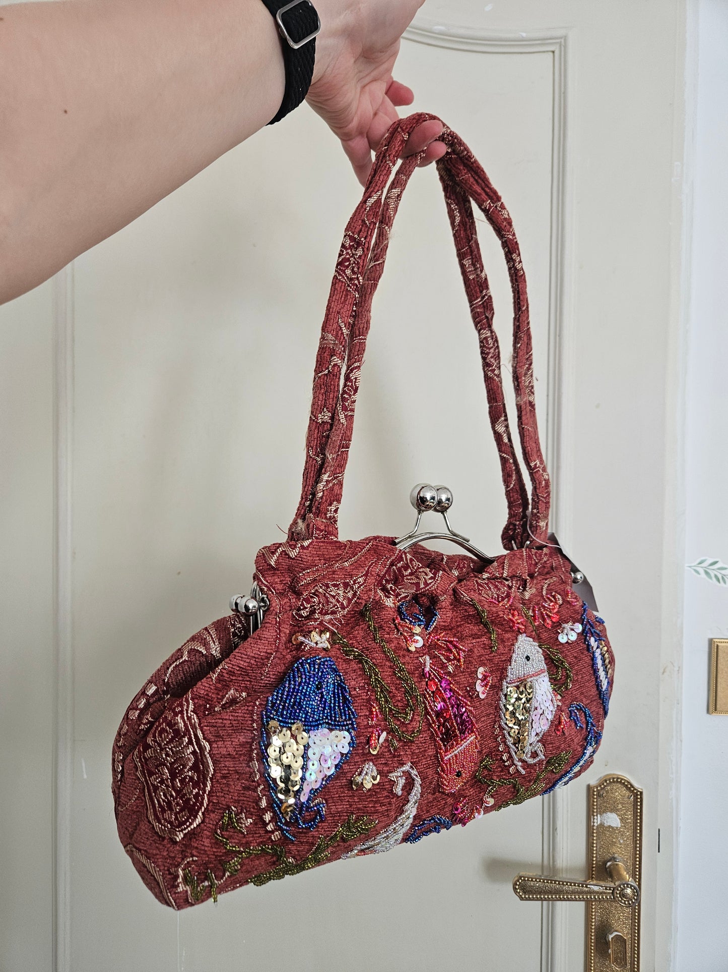 Sac en tissu brodé de sequins