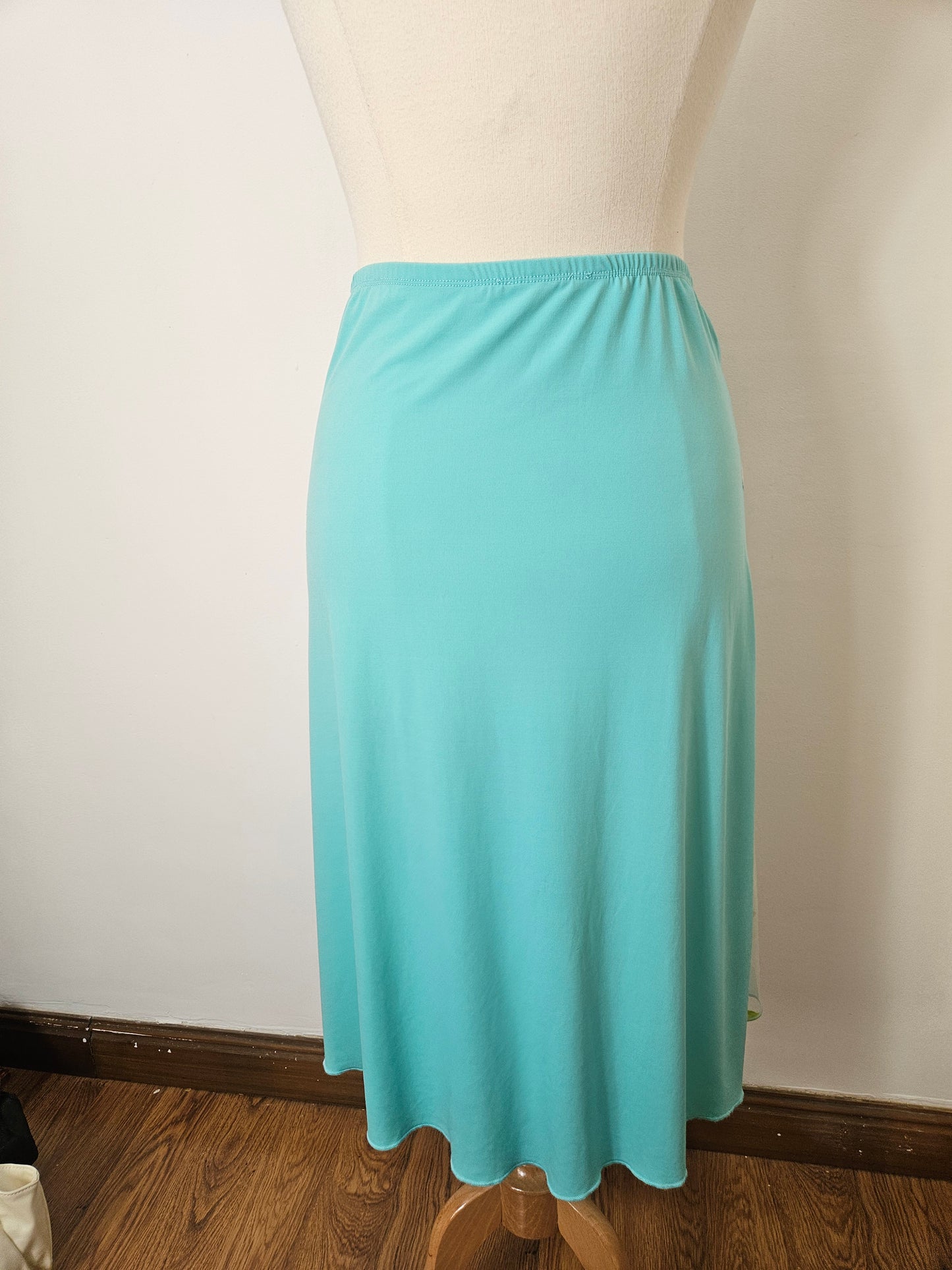 Jupe asymétrique bleue motif florale (Copie)