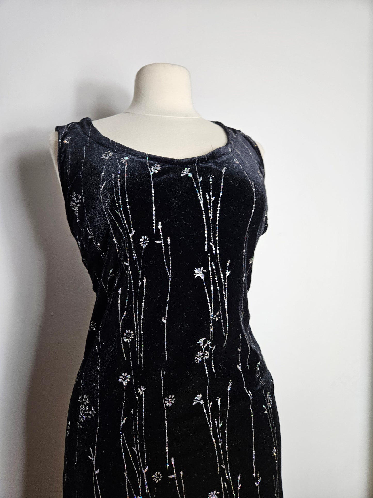 Robe noire à strass