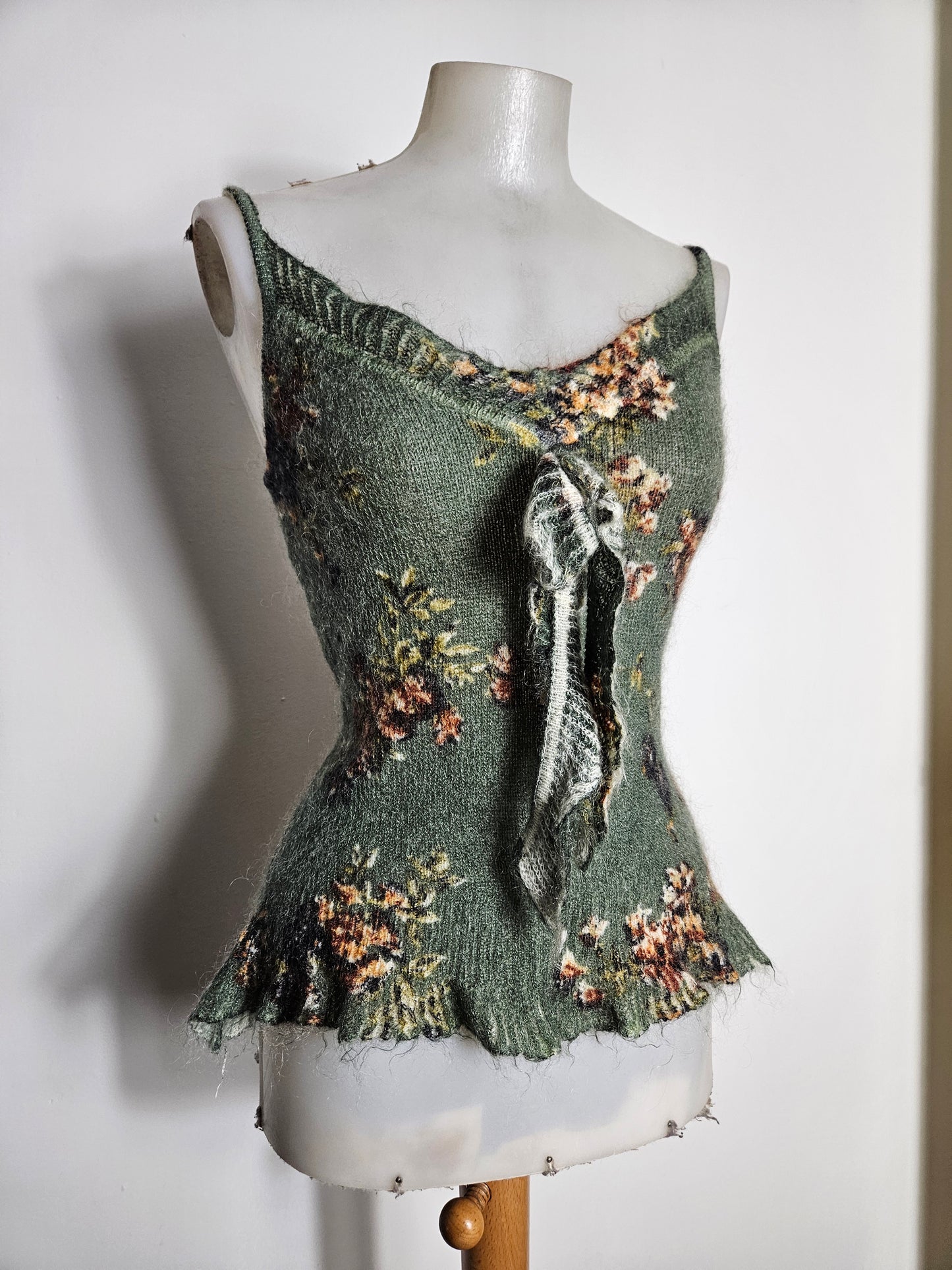 Haut en mohair motif floral