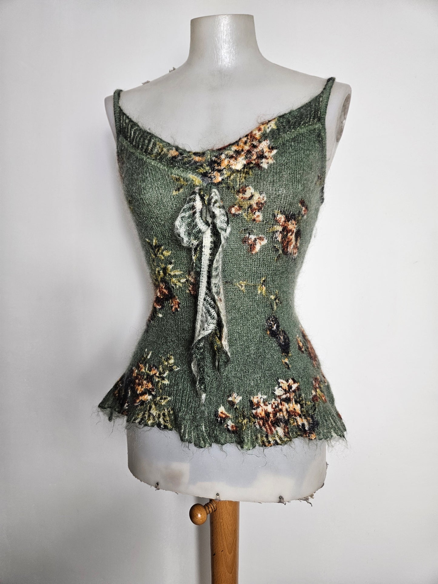 Haut en mohair motif floral