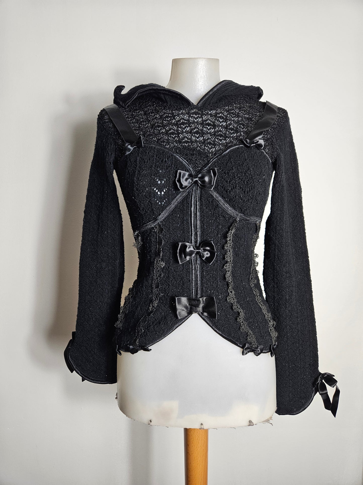 Pull léger détails noeuds