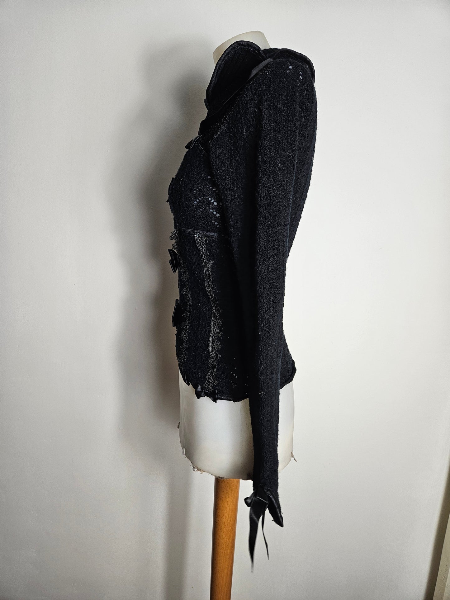 Pull léger détails noeuds