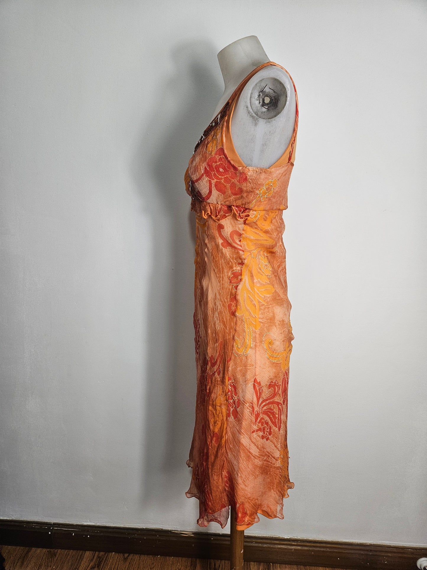 Robe en soie fleurie tons oranges