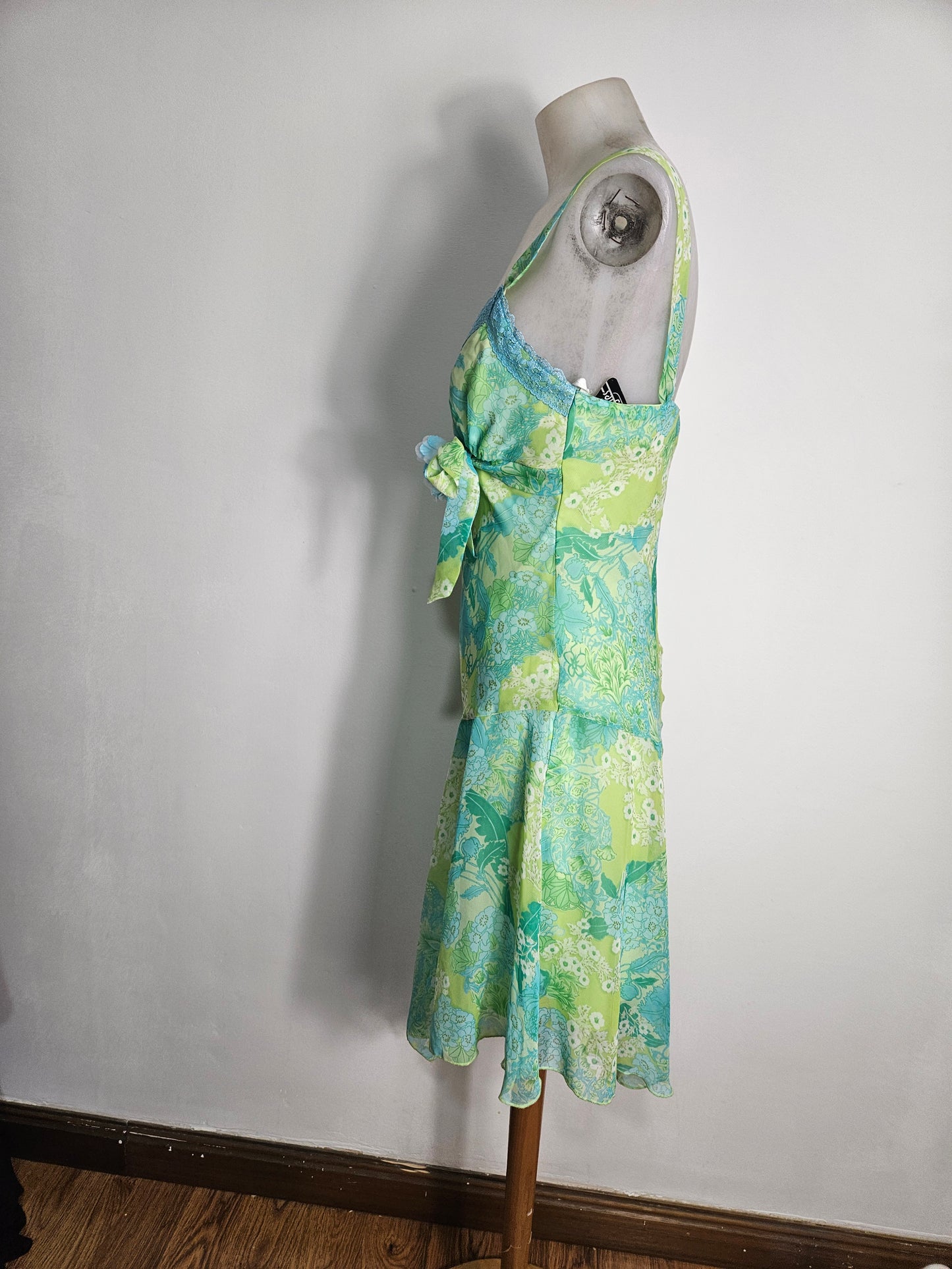 Robe en voile fleuri bleu et vert