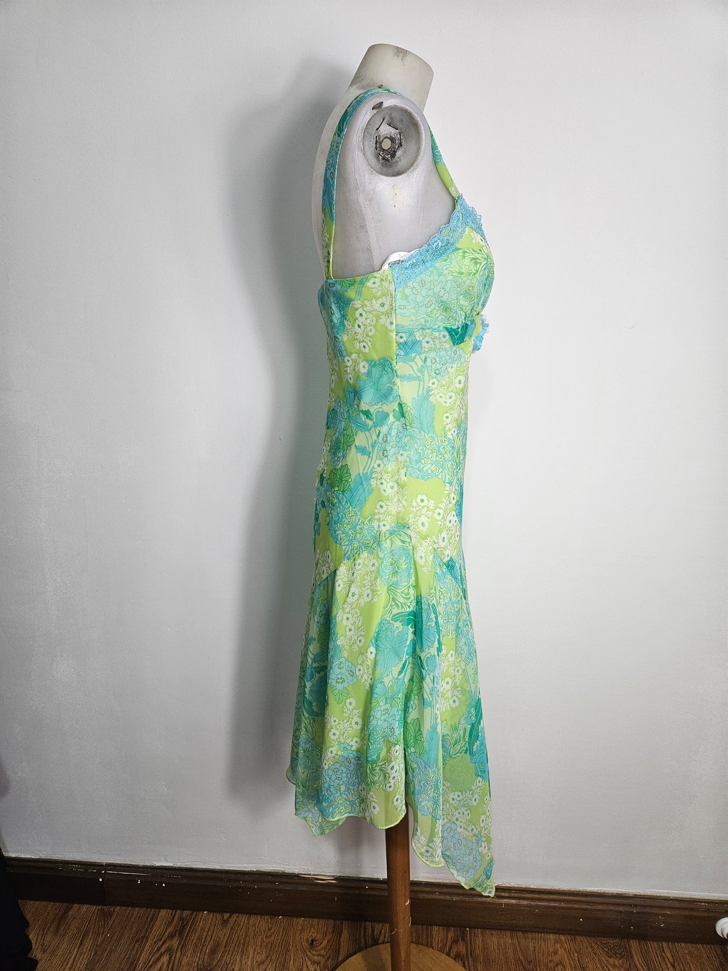 Robe en voile fleuri bleu et vert
