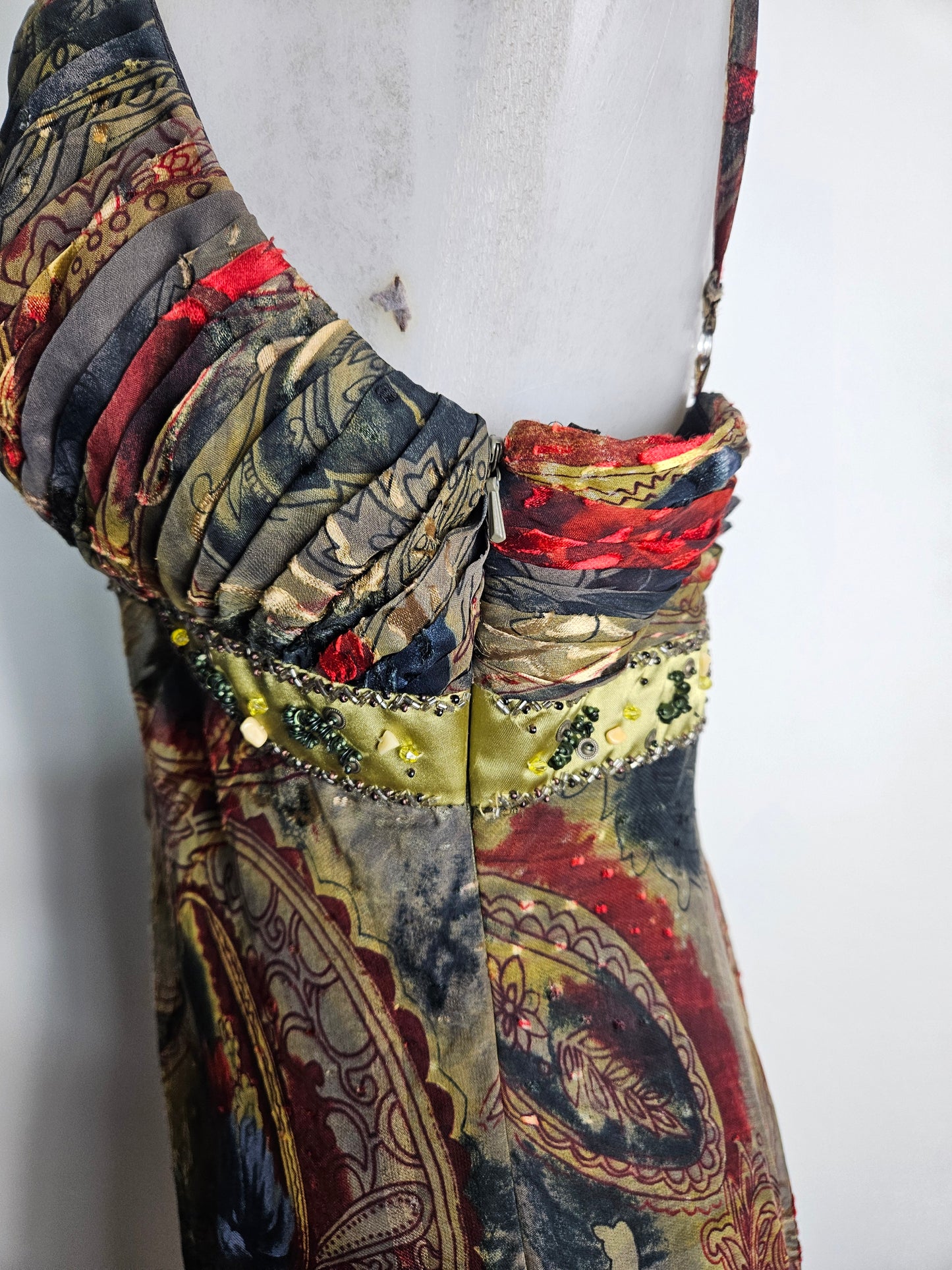 Robe asymétrique en soie