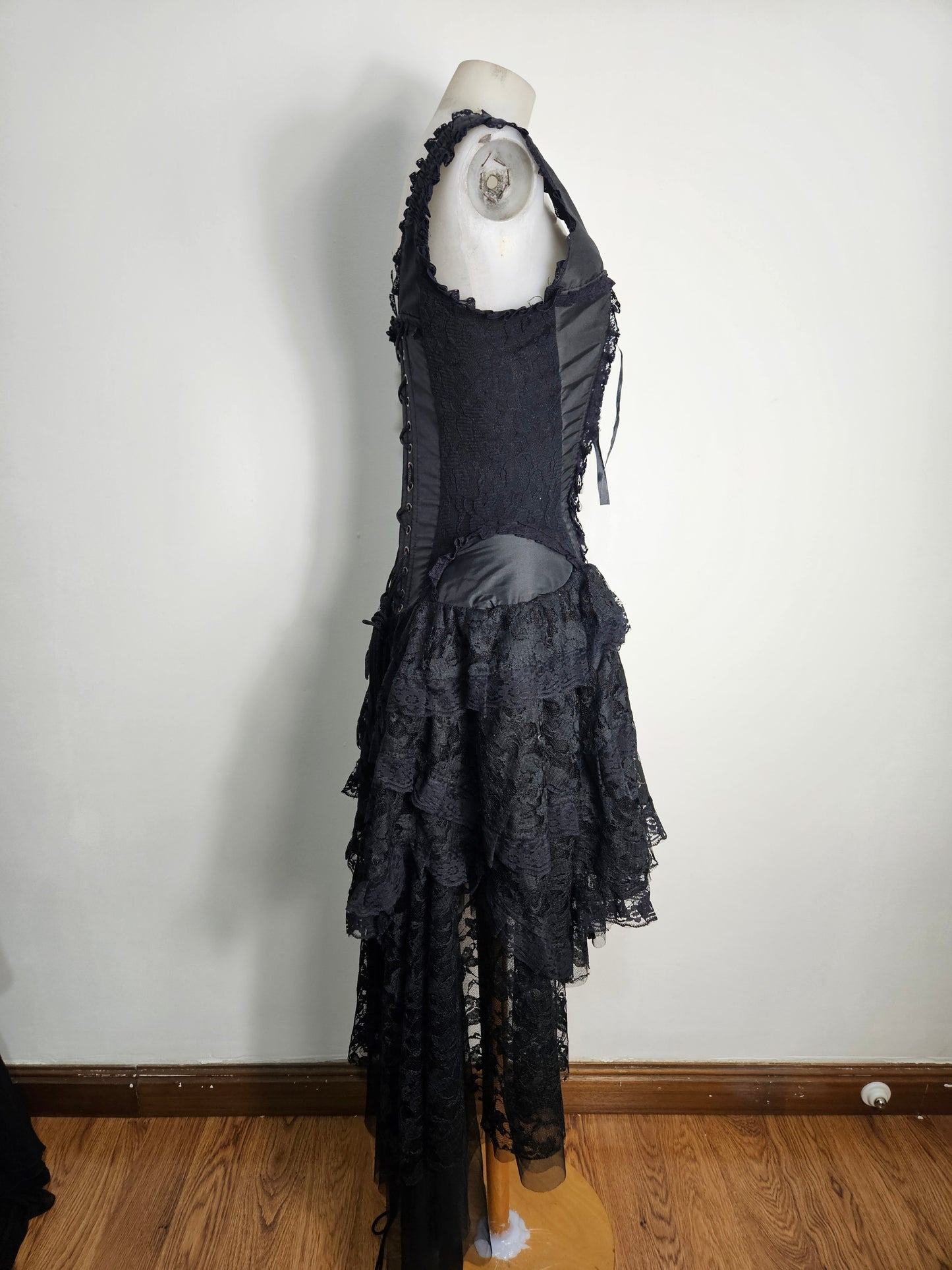 Vestido asimétrico negro Burleska