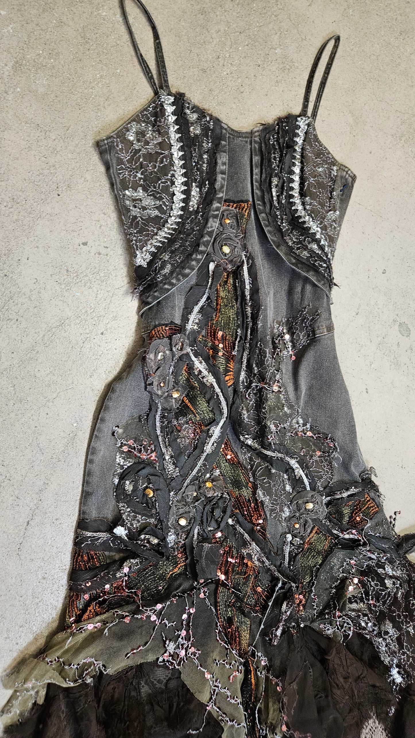 Vestido vaquero bordado
