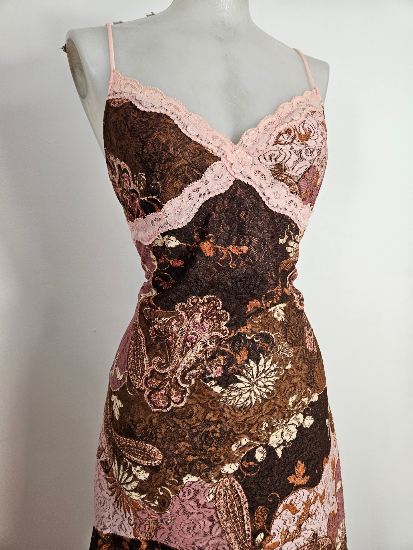 Floral lace asymmetric dress