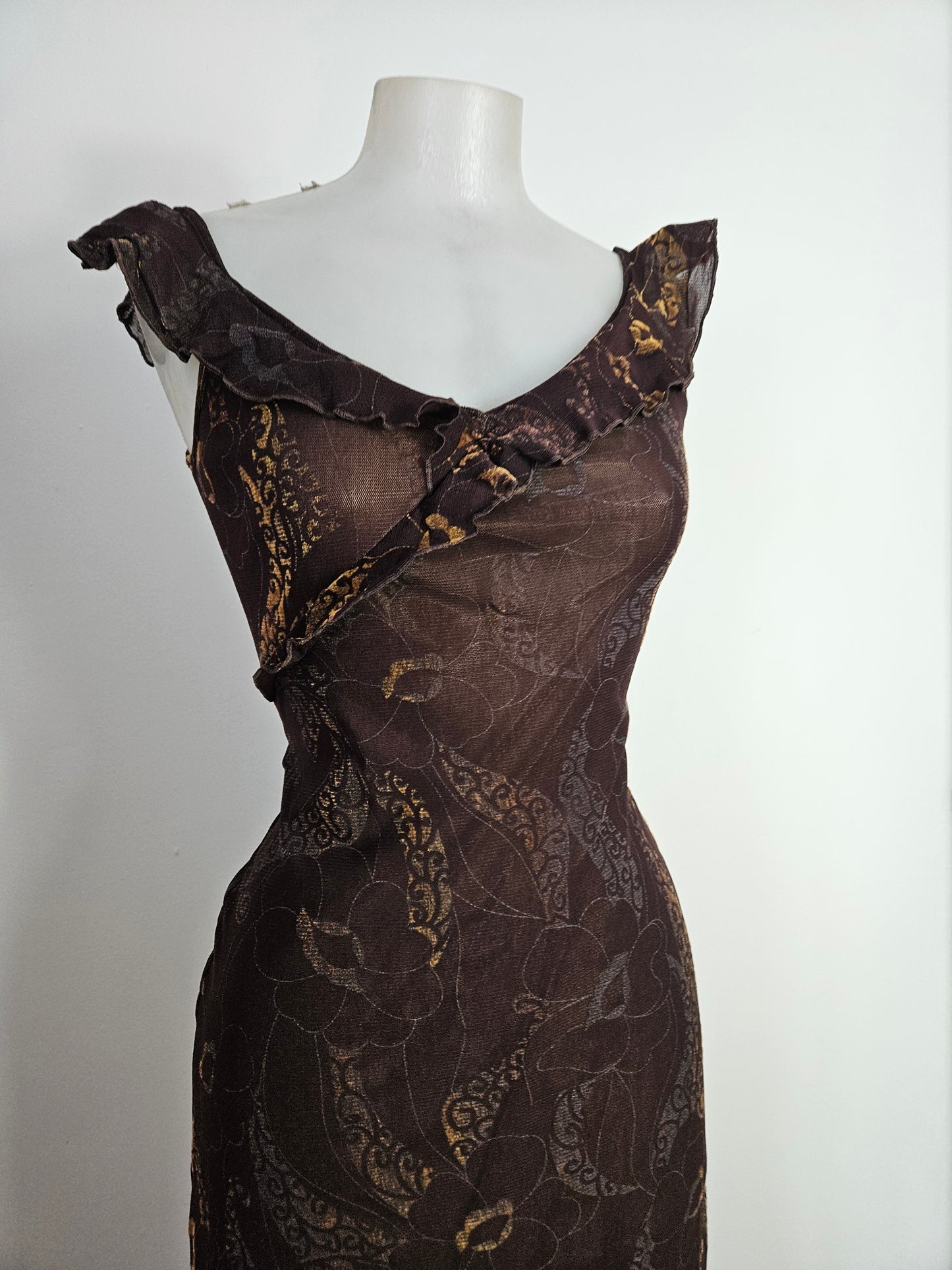 Robe marron motif velours ras