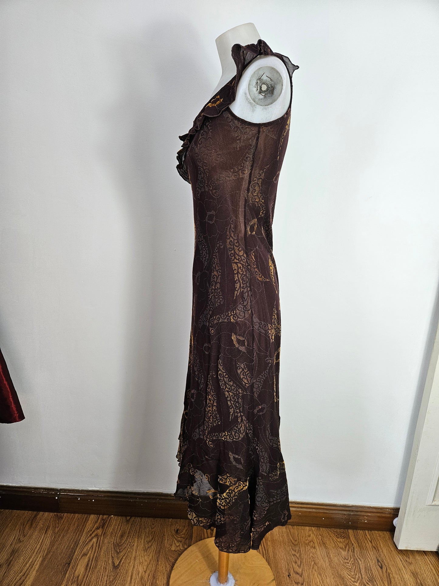 Robe marron motif velours ras