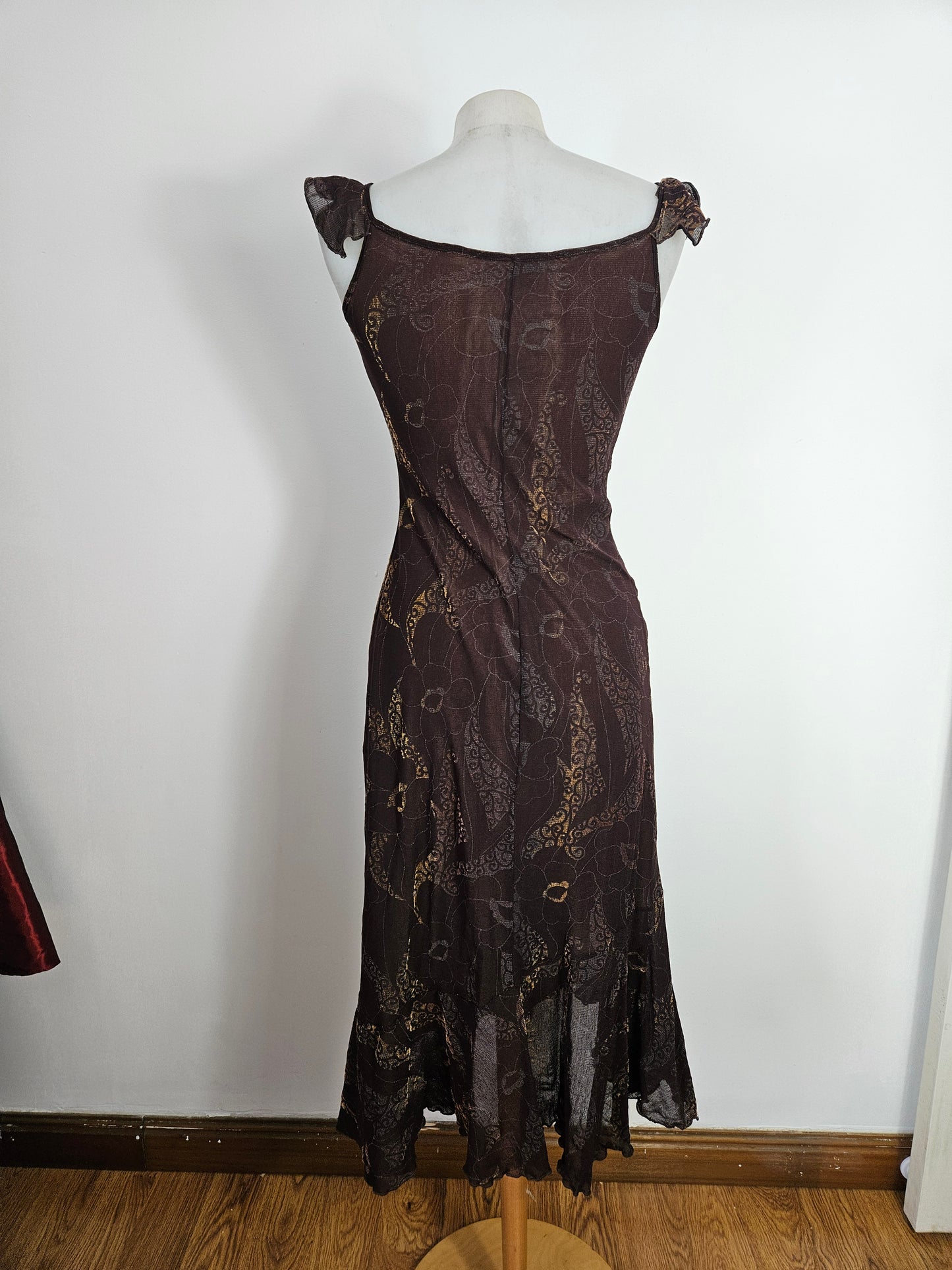 Robe marron motif velours ras