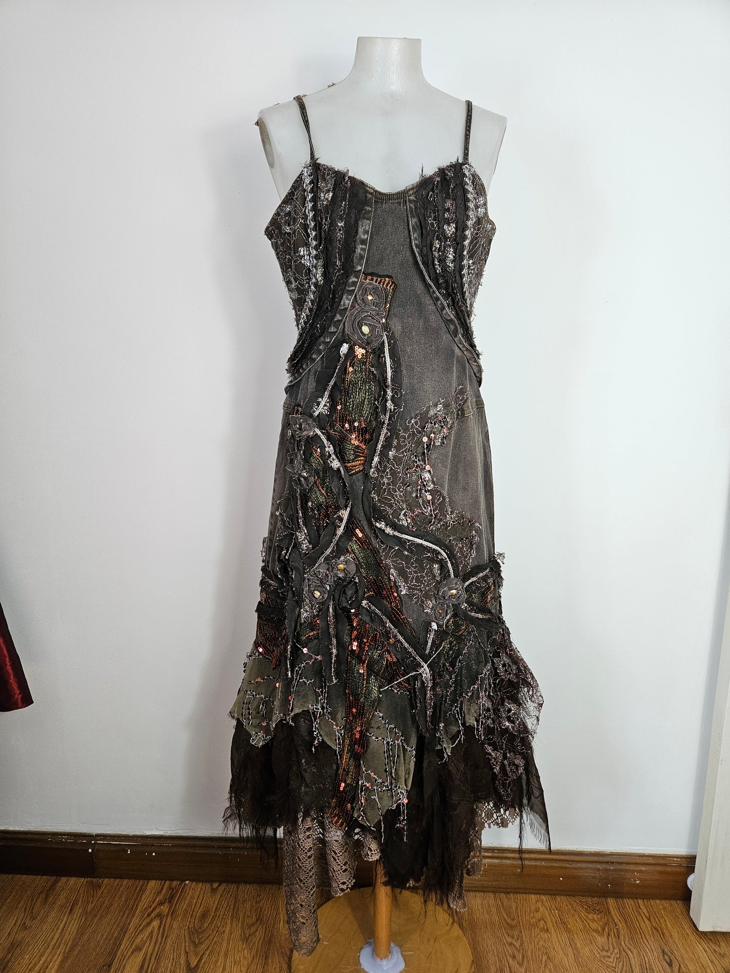 Vestido vaquero bordado