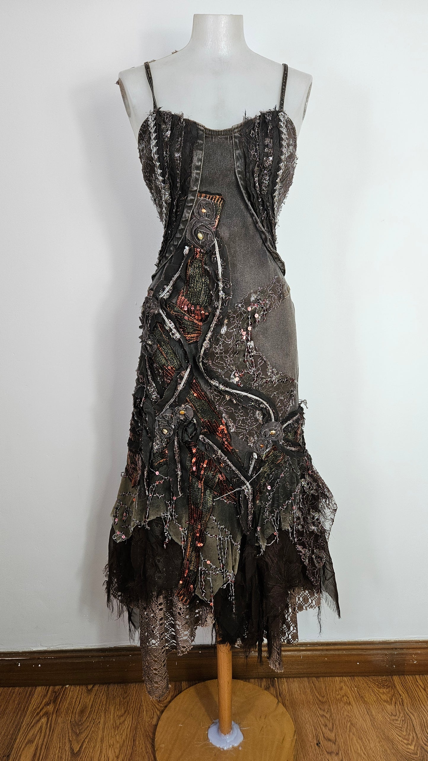 Vestido vaquero bordado