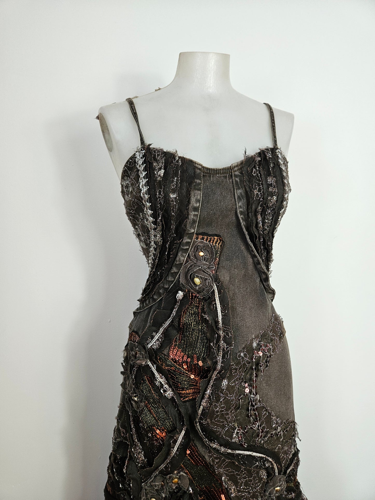 Vestido vaquero bordado