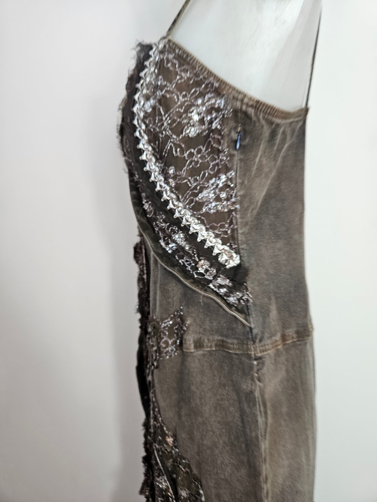 Vestido vaquero bordado