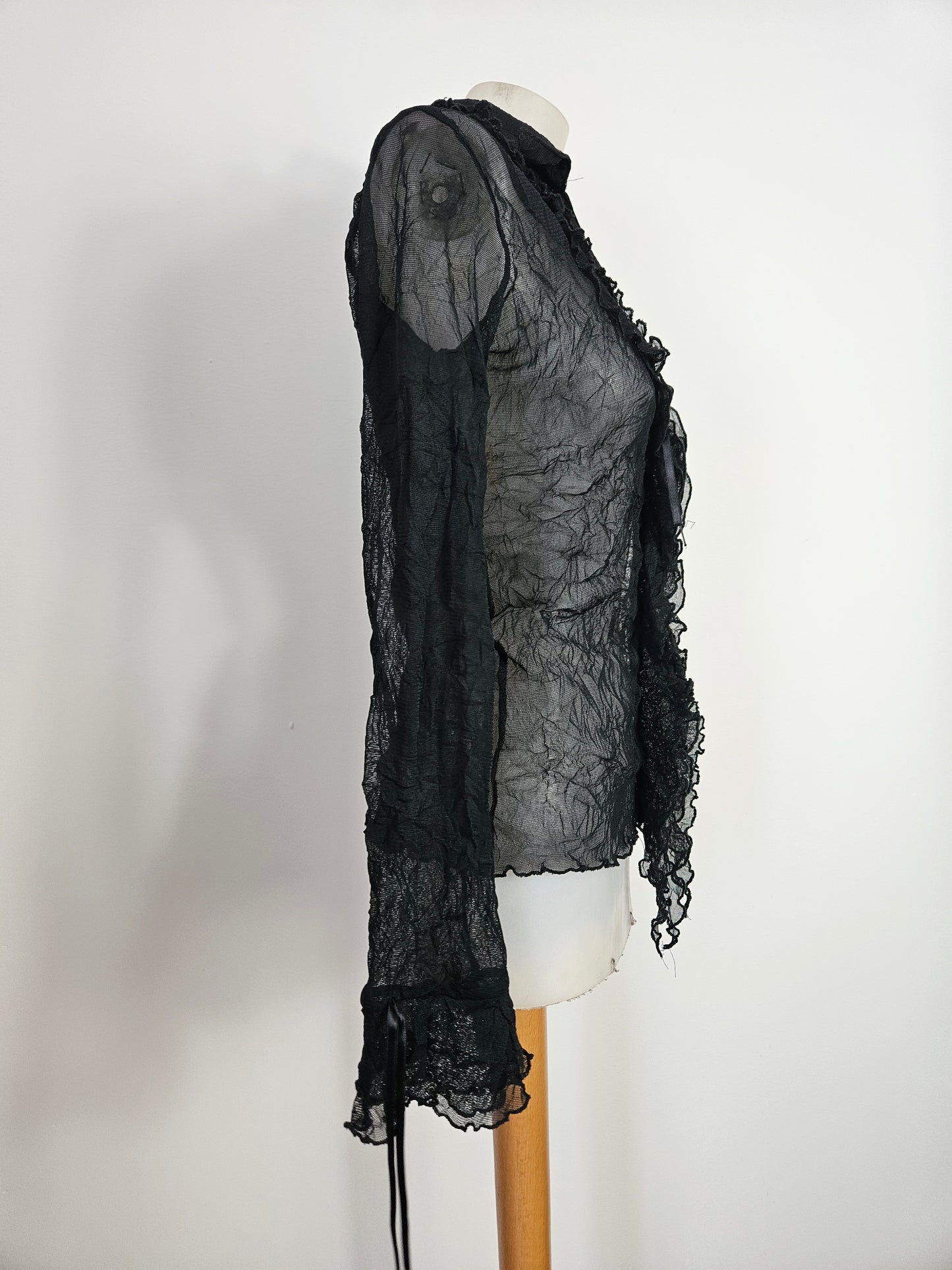 Haut en voile froissé noir