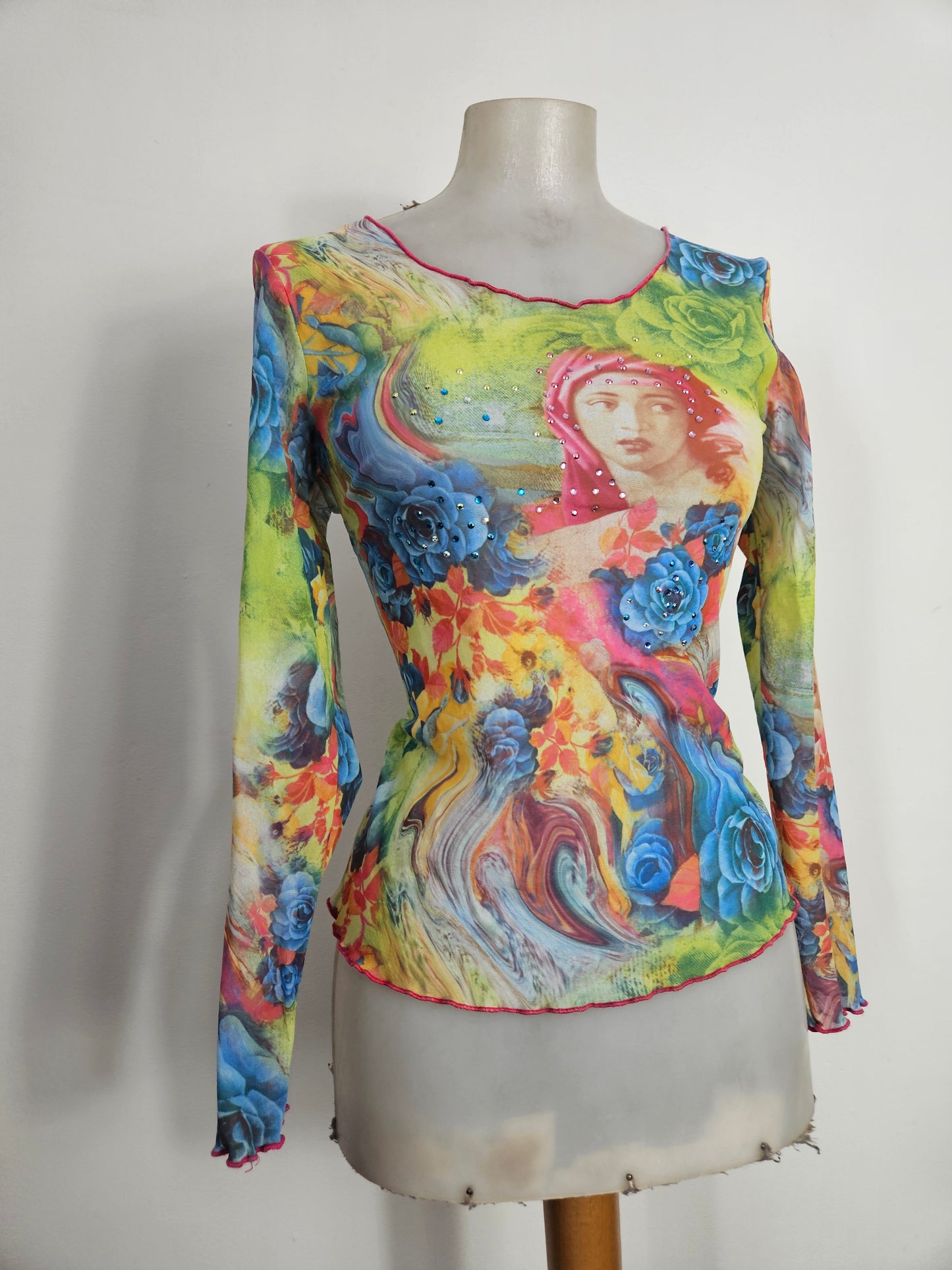 Haut en voile motif Renaissance