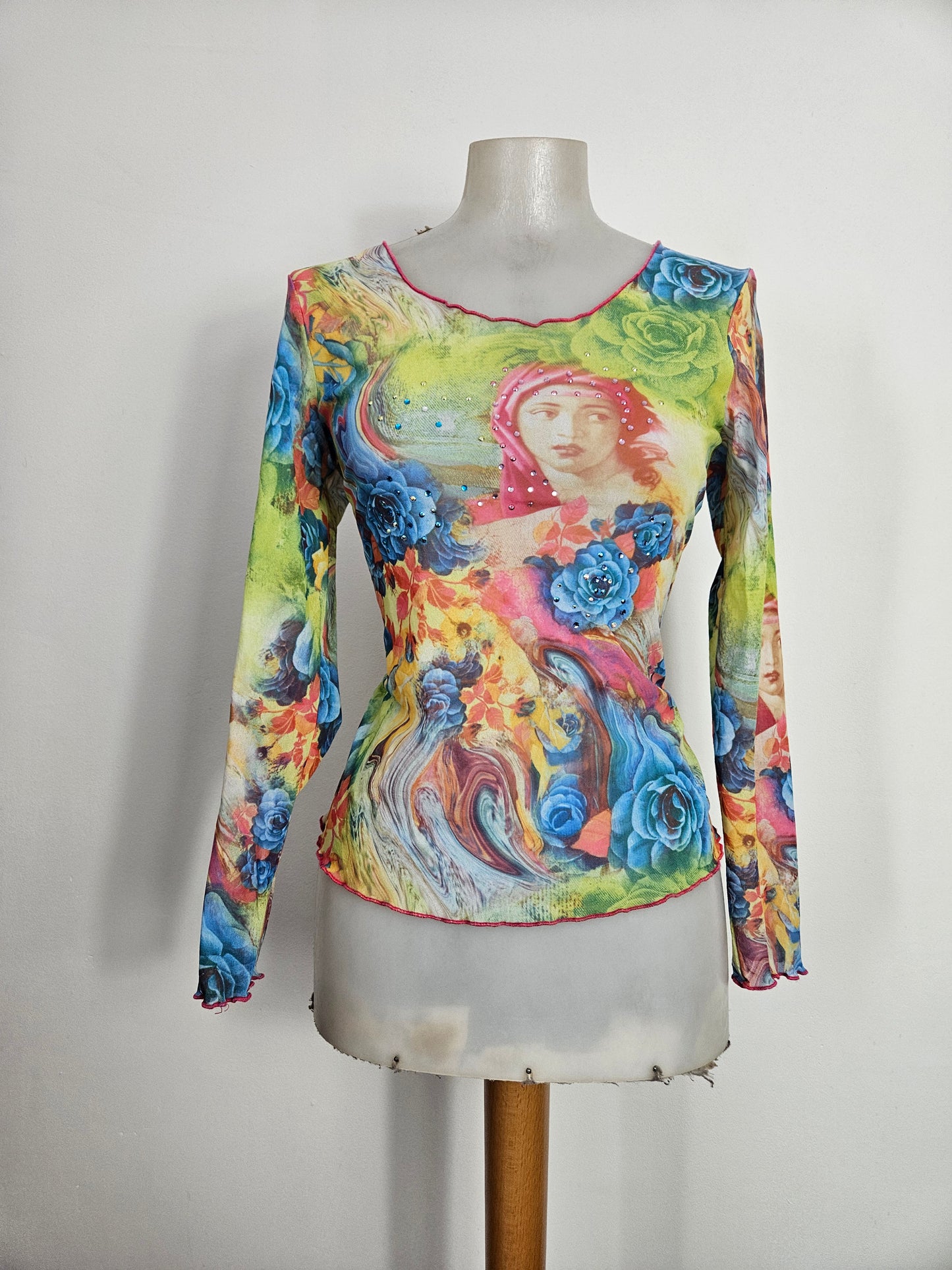 Haut en voile motif Renaissance