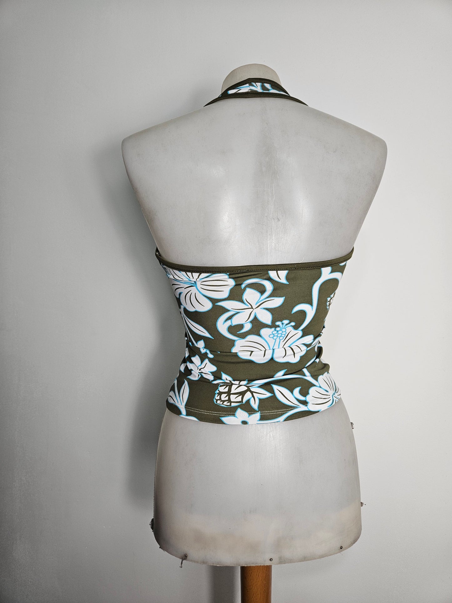 Halter-neck top with floral pattern
