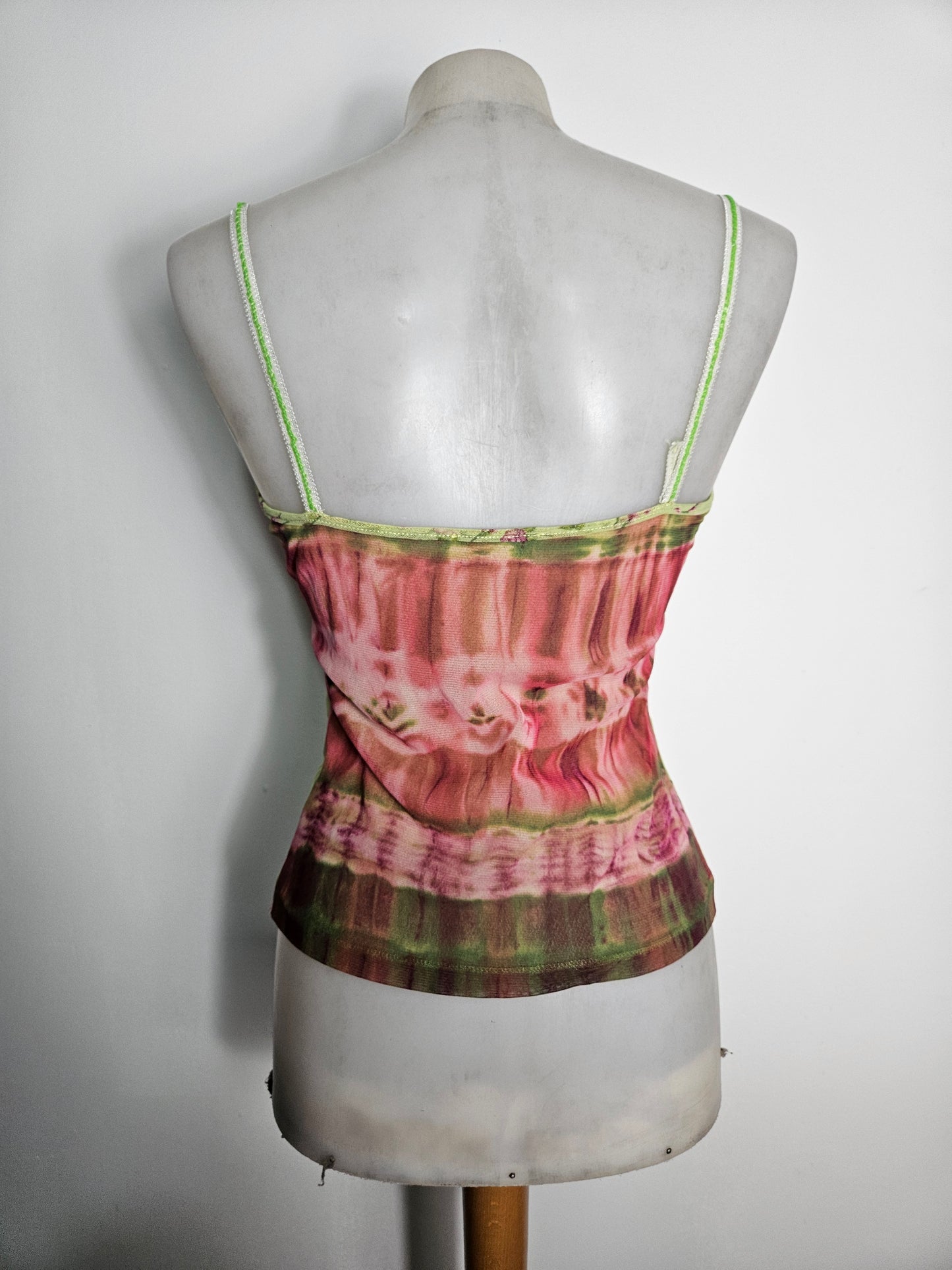 Haut en voile fleuri tons verts et rouge