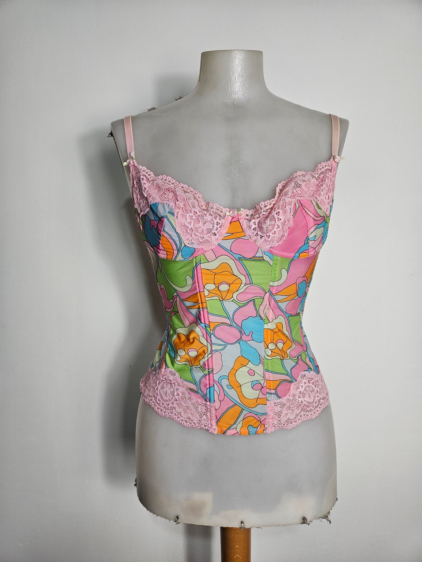 Haut esprit corset en voile fleuri