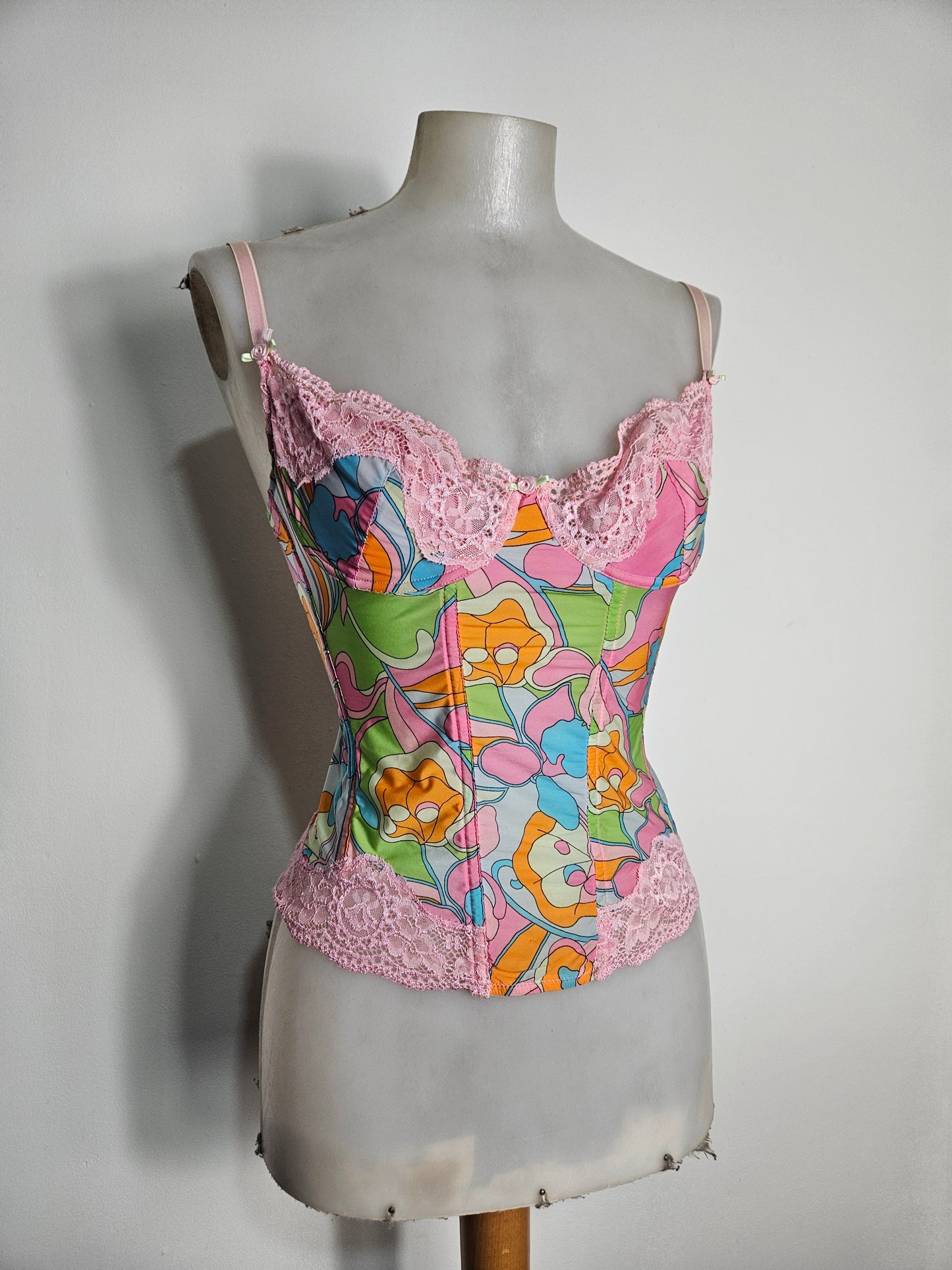 Haut esprit corset en voile fleuri