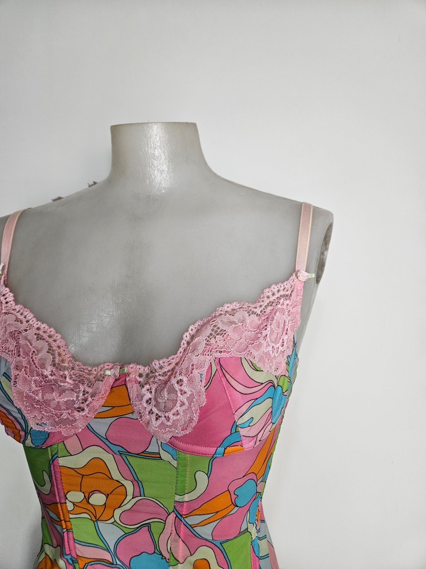 Haut esprit corset en voile fleuri